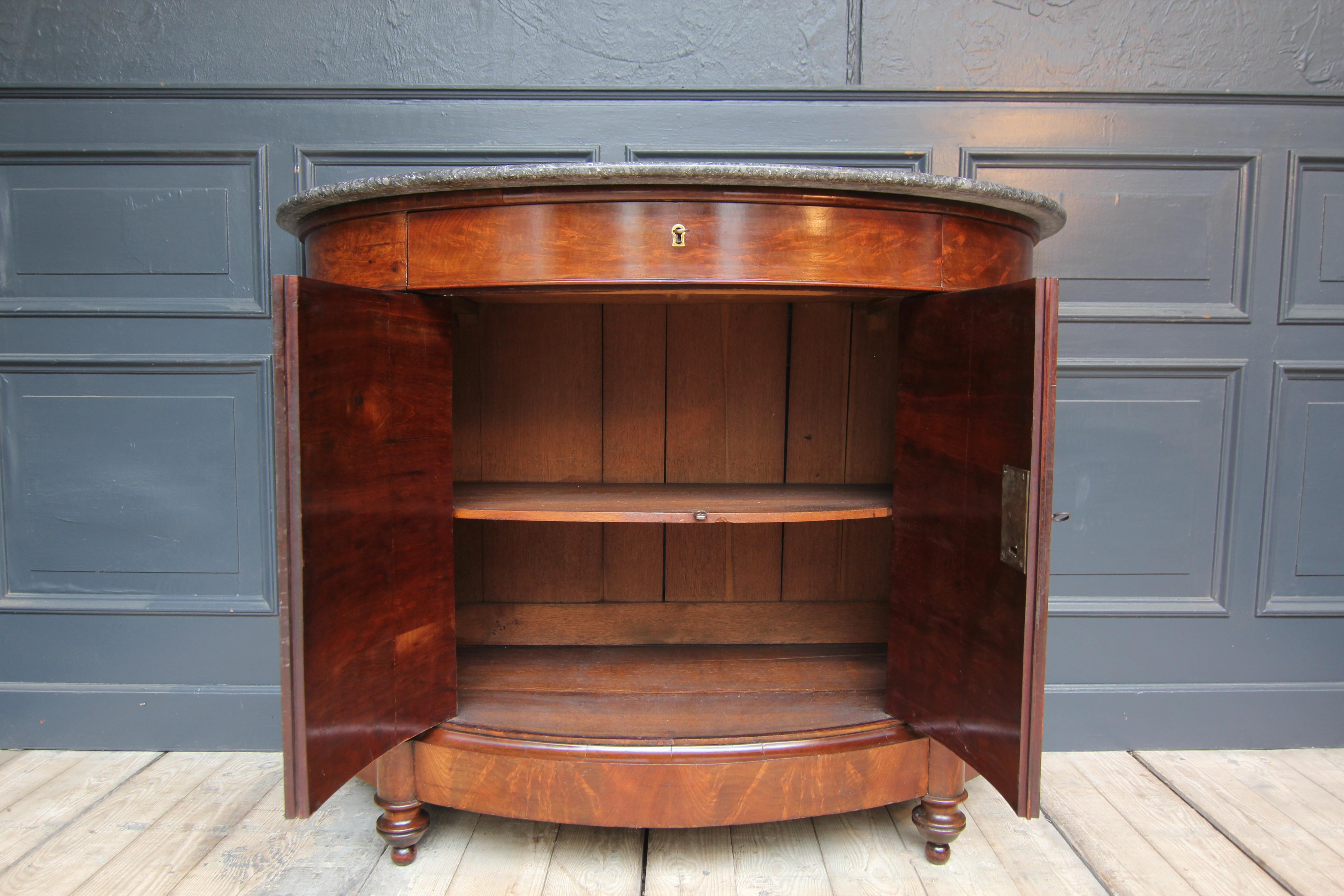Early 19th Century French Empire Mahogany Demilune Cabinet For Sale 10