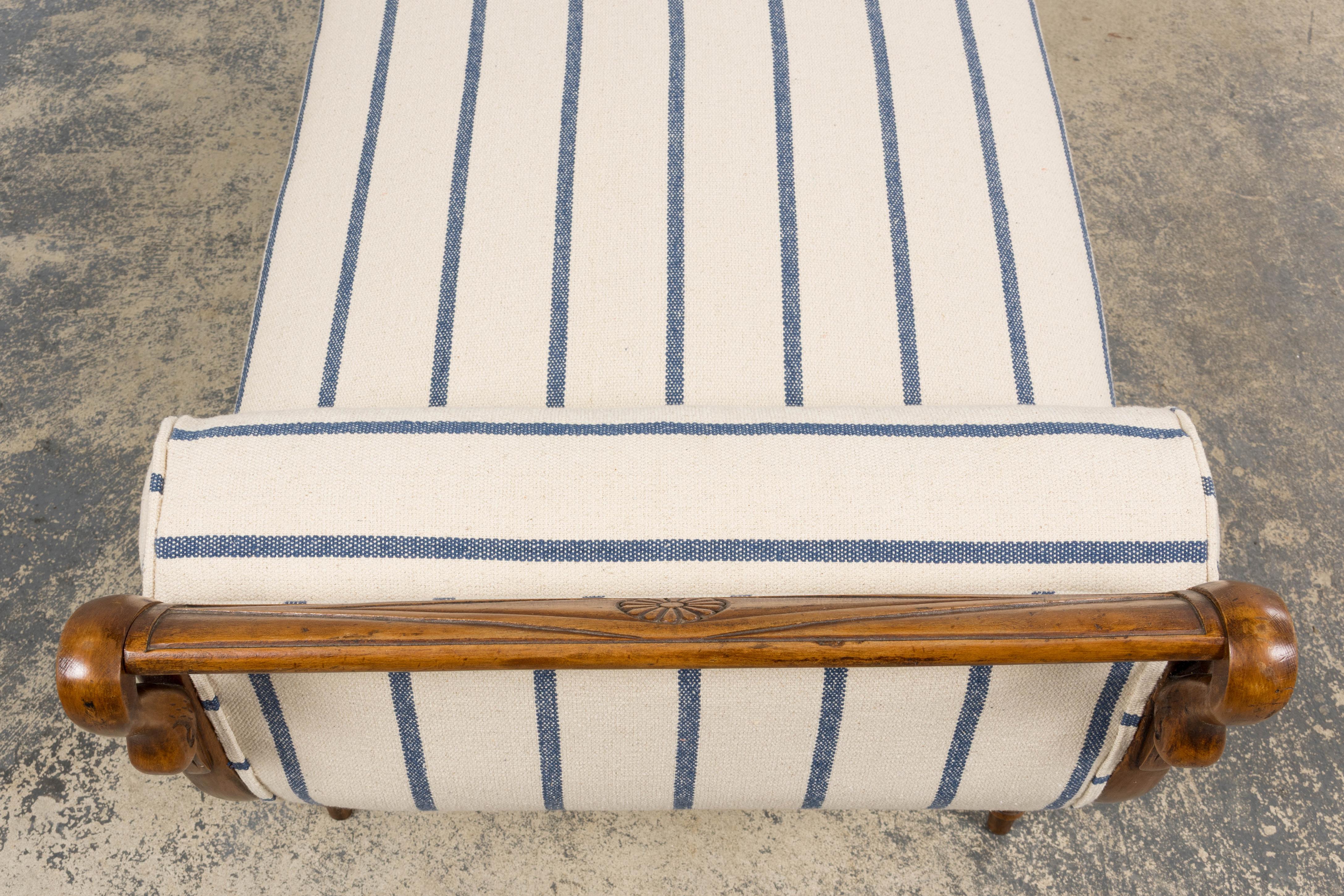 Frühes 19. Jahrhundert Französisch Empire Mahagoni Recamier in gestreiften Jacquard im Angebot 10
