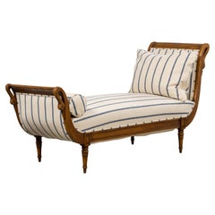 Chaise Longue in Wood
