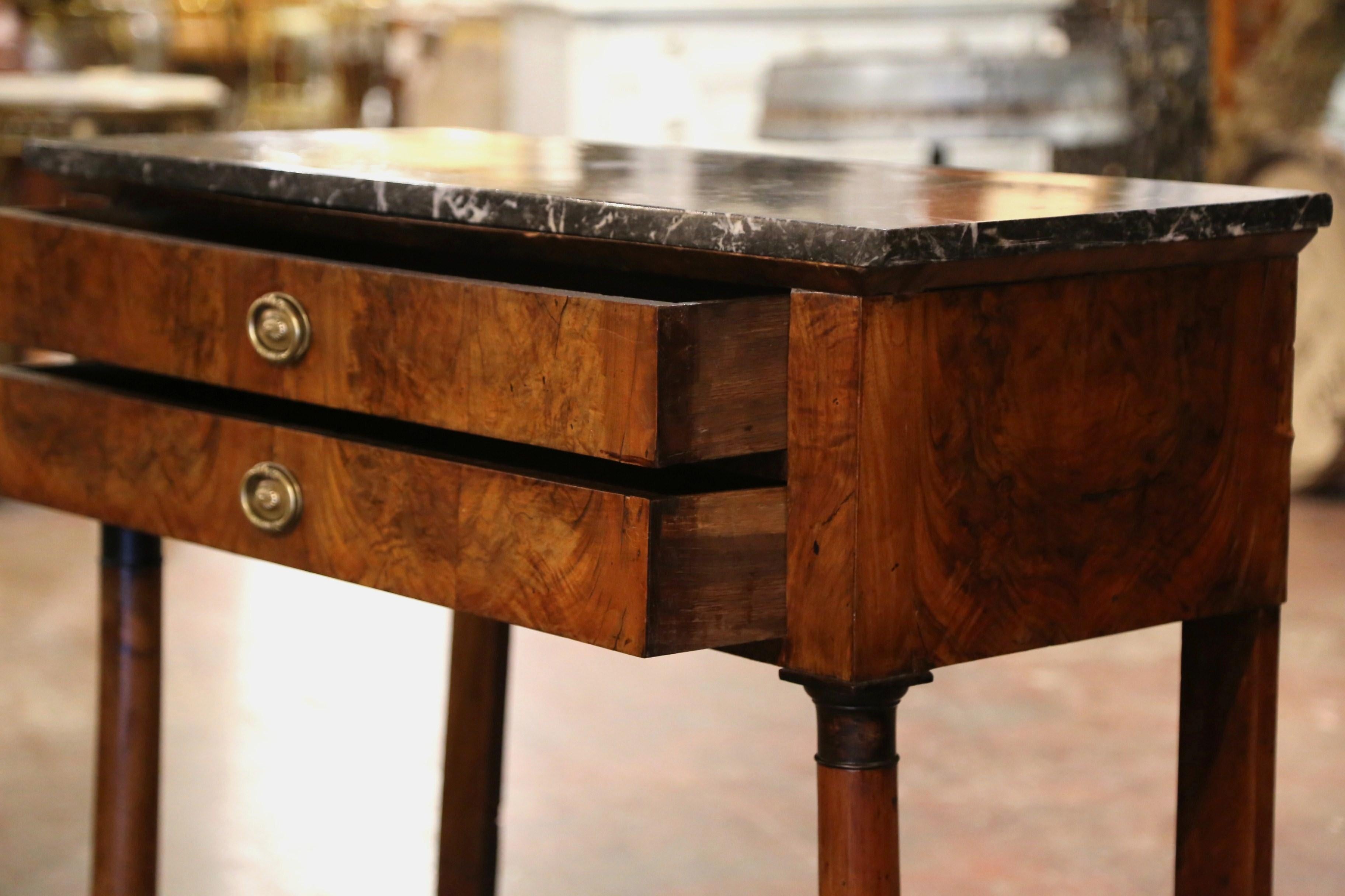 Table console en acajou sculpté à plateau de marbre Empire français du début du 19e siècle en vente 5