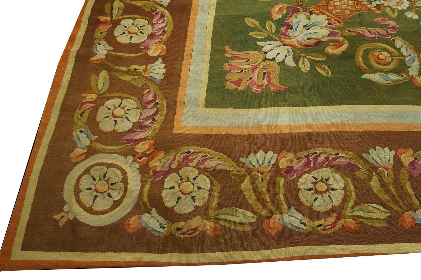 Early 19th Century French Empire Period Aubusson Carpet In Good Condition For Sale In New York, NY