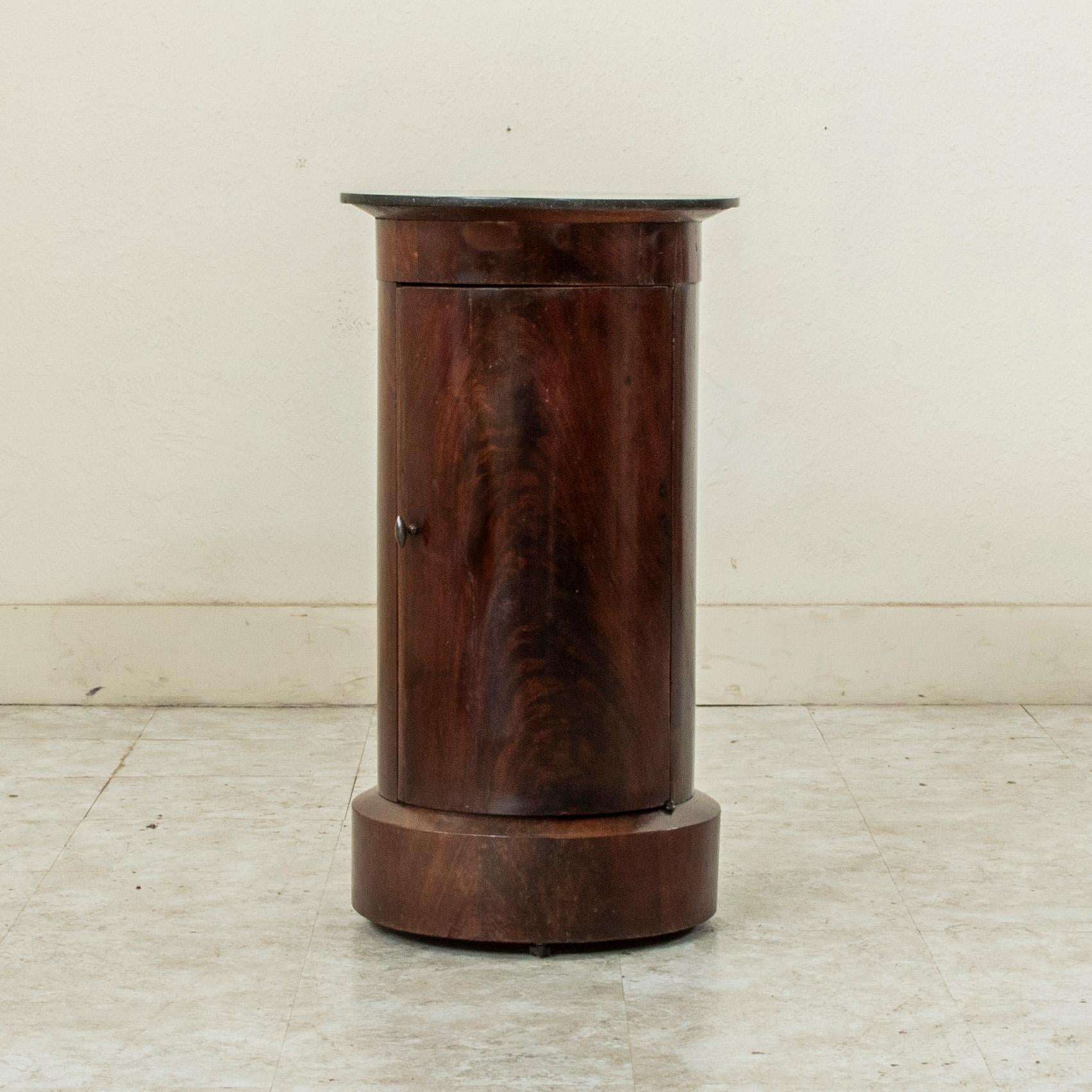 Early 19th Century French Empire Period Mahogany Somno or Drum Table with Marble In Good Condition For Sale In Fayetteville, AR