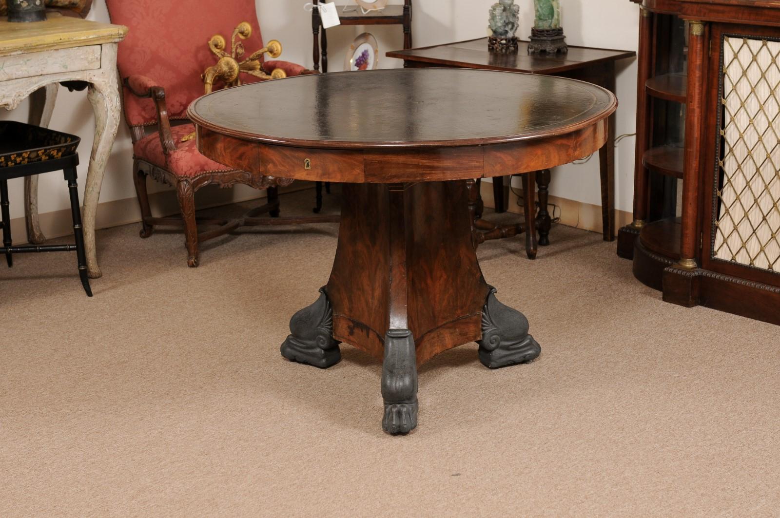 table with rotating center