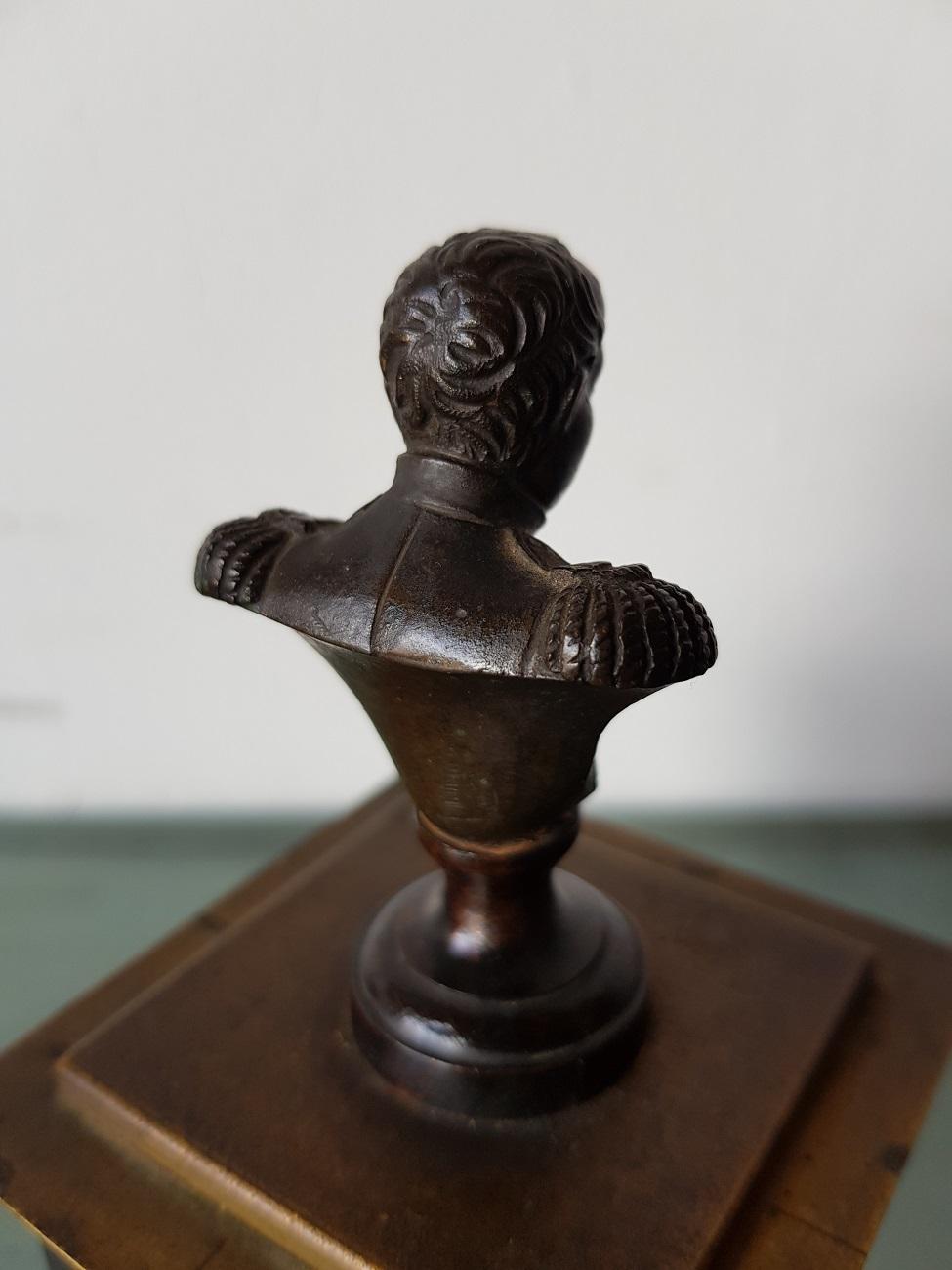 Early 19th Century French Empire Table Bell with Bust of Napoleon Bonaparte In Good Condition In Raalte, NL