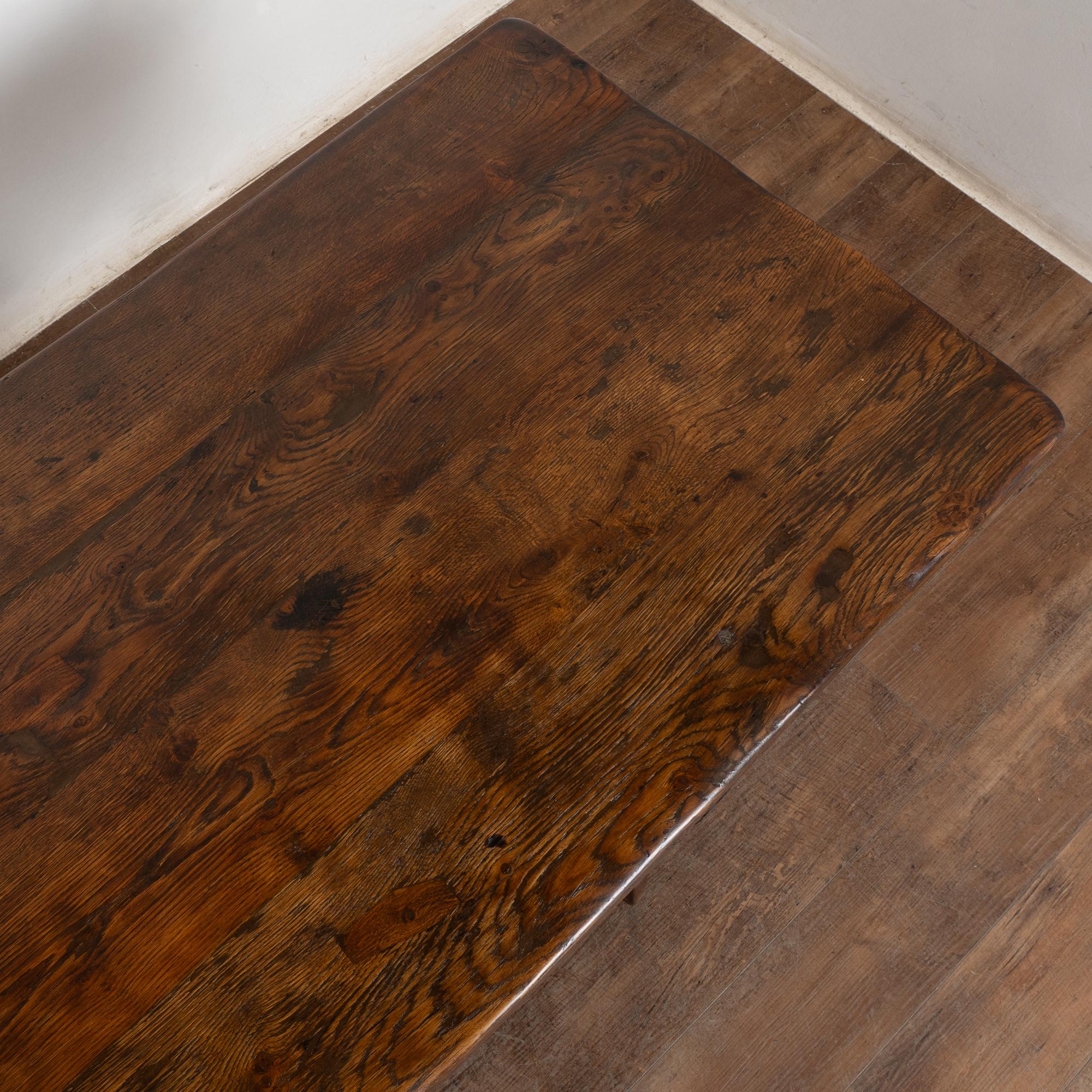 Legno Tavolo da fattoria francese dell'inizio del XIX secolo in vendita