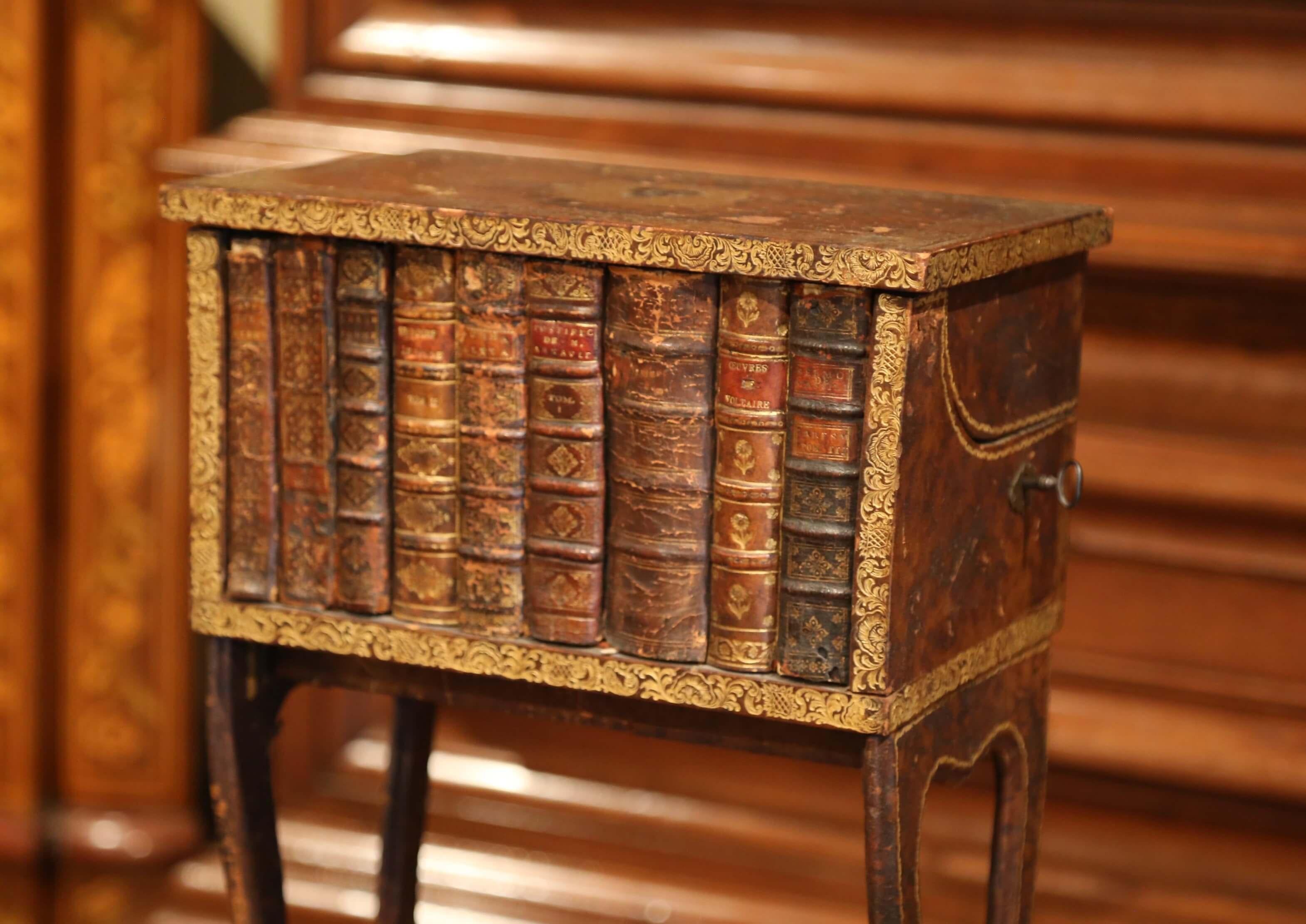 Gilt Early 19th Century French Faux Leather Bound Books Liquor Cabinet with Glasses For Sale