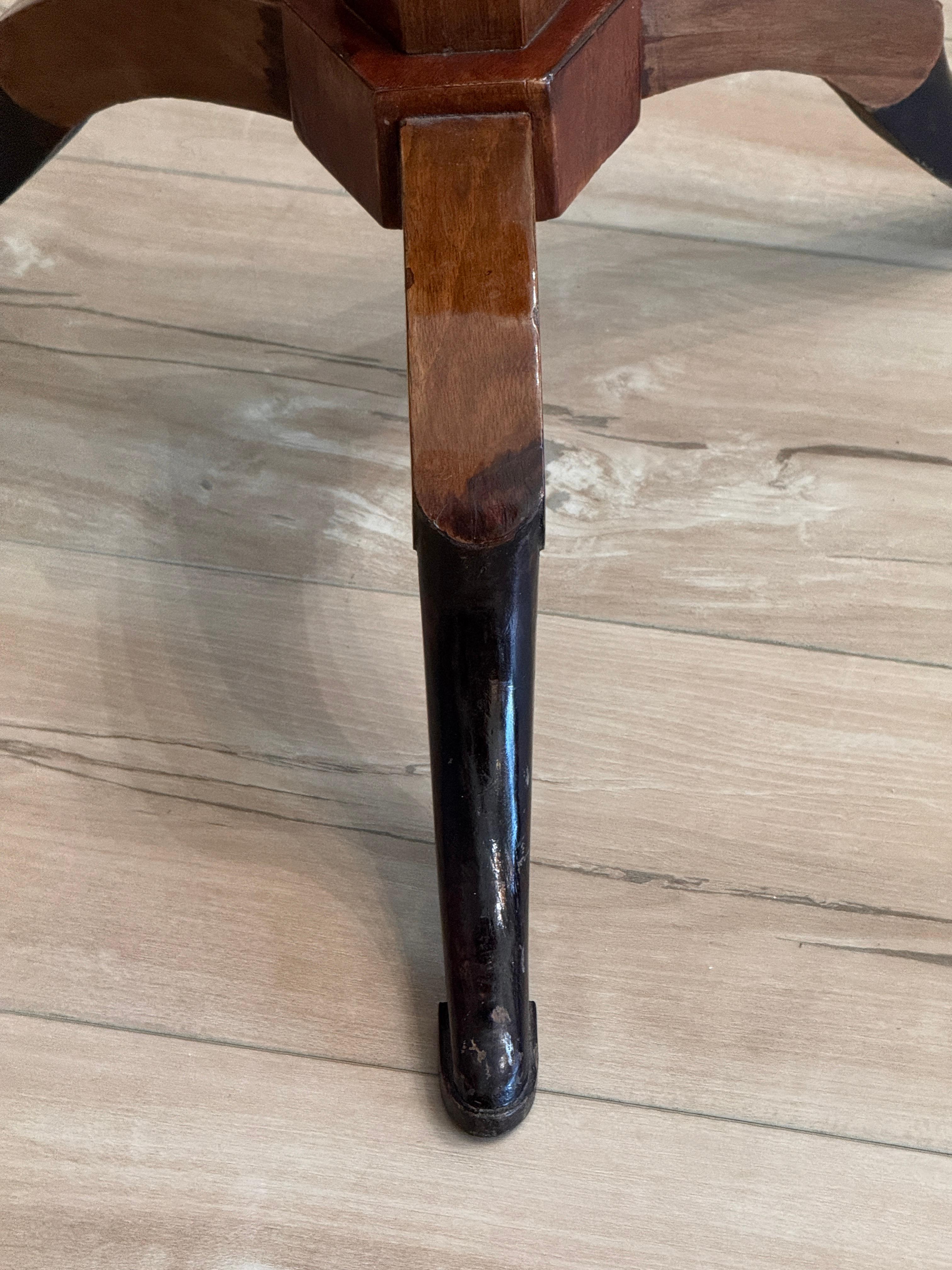 Chandelier français du début du 19e siècle en bois fruitier et marbre en vente 2