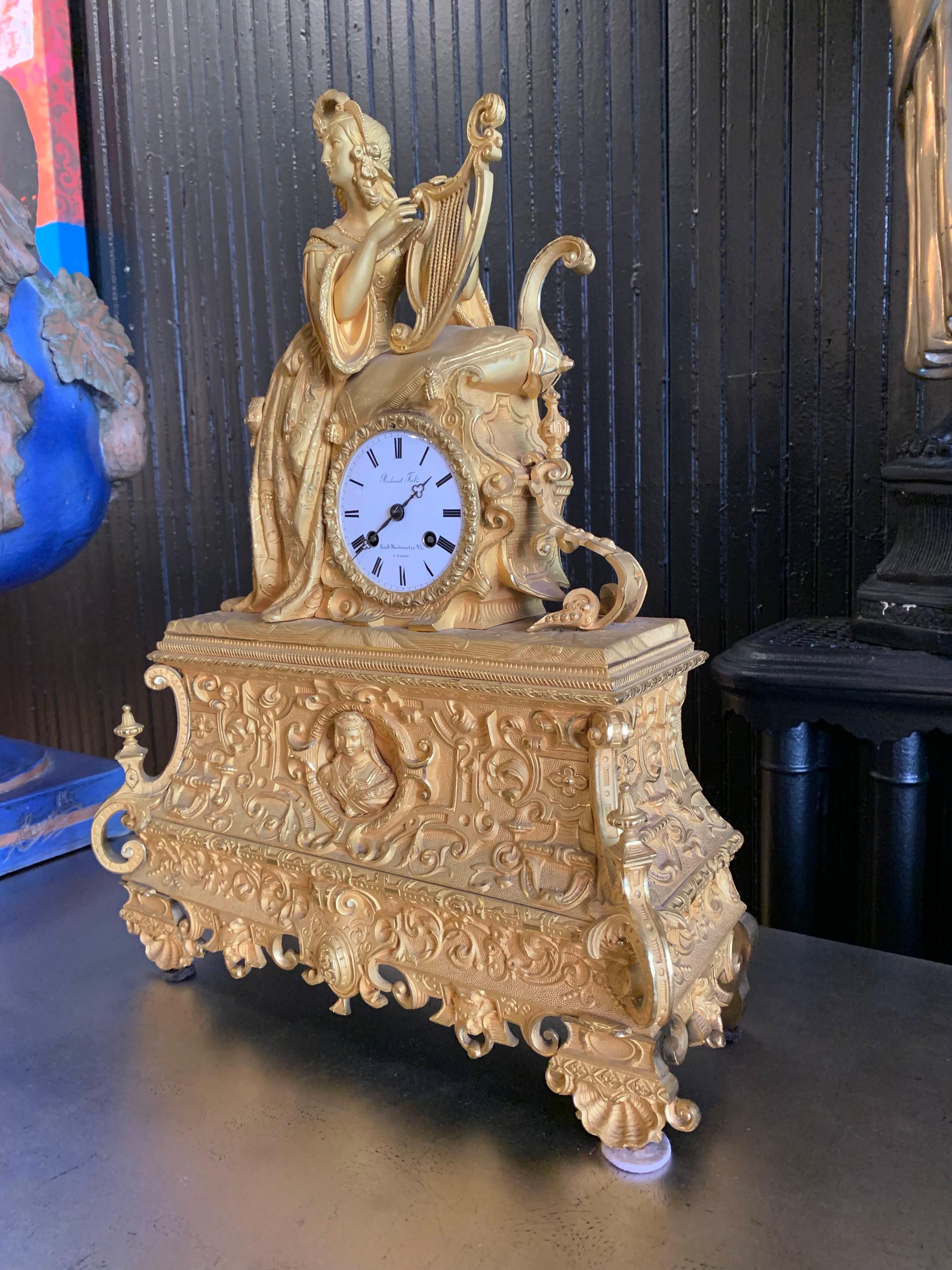 Rococo Early 19th Century French Gilt Figural Bronze Mantle Clock For Sale