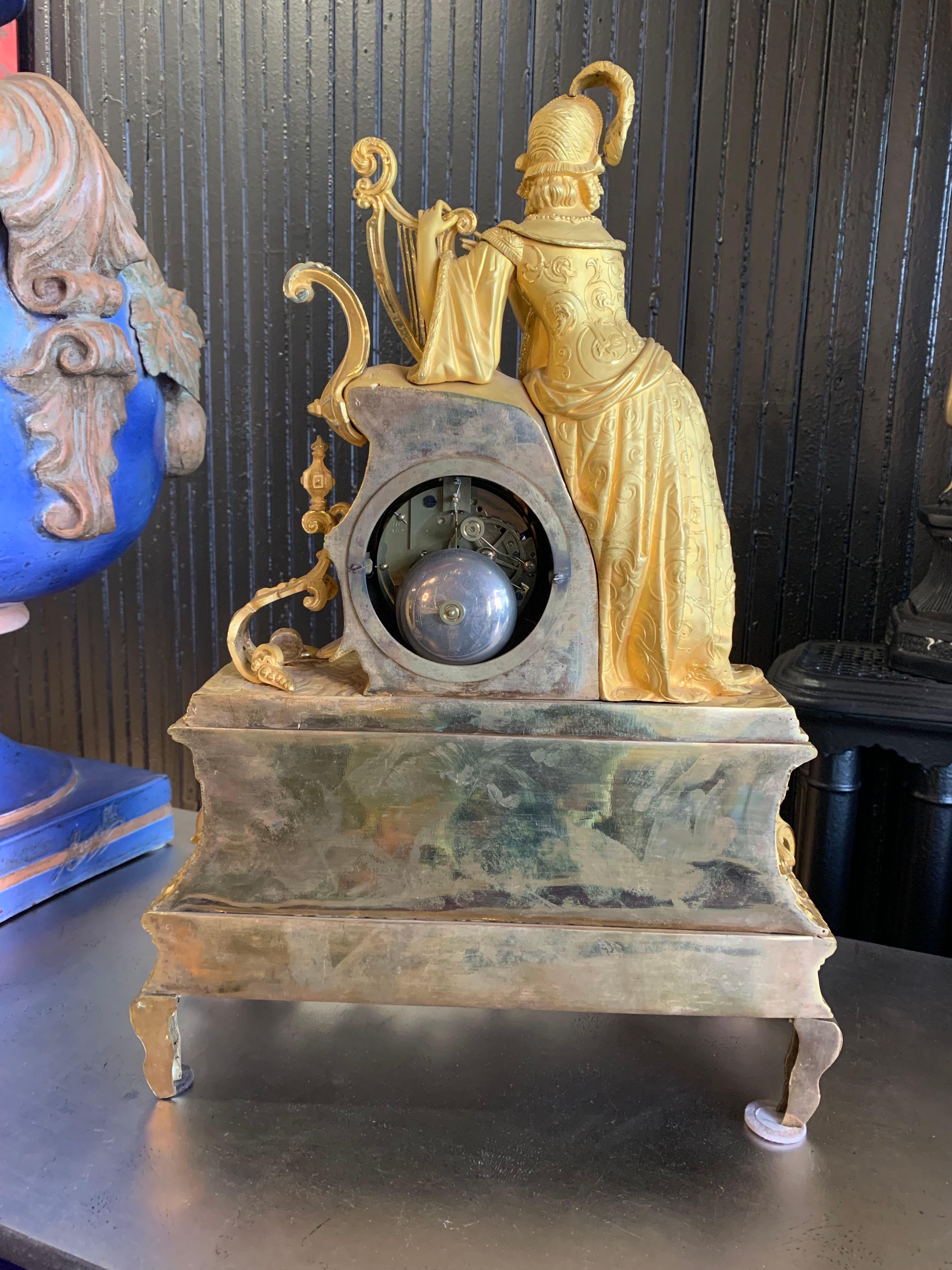 Early 19th Century French Gilt Figural Bronze Mantle Clock For Sale 3