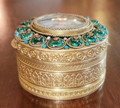 Caja de oro francesa de principios del siglo XIX con esmalte y retrato en miniatura