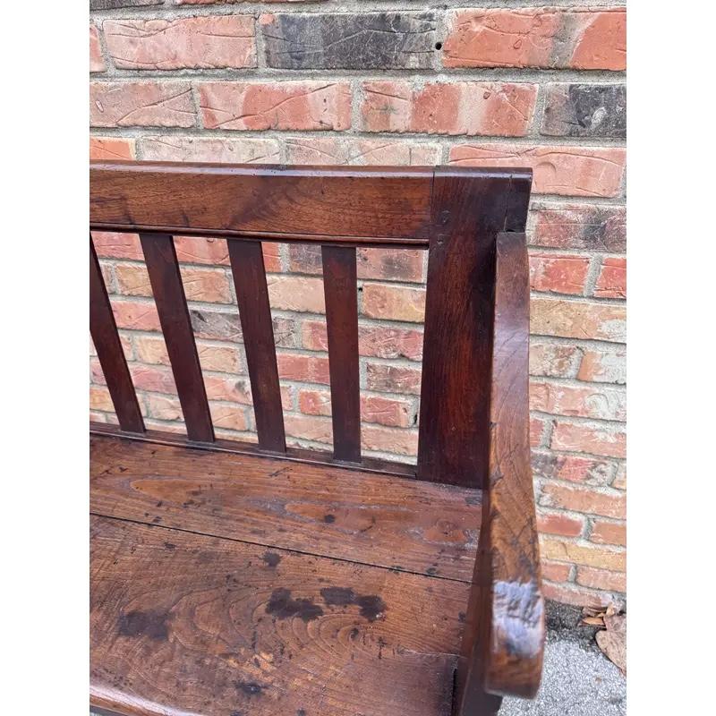 Banc d'entrée français du début du 19e siècle Bon état - En vente à Nashville, TN