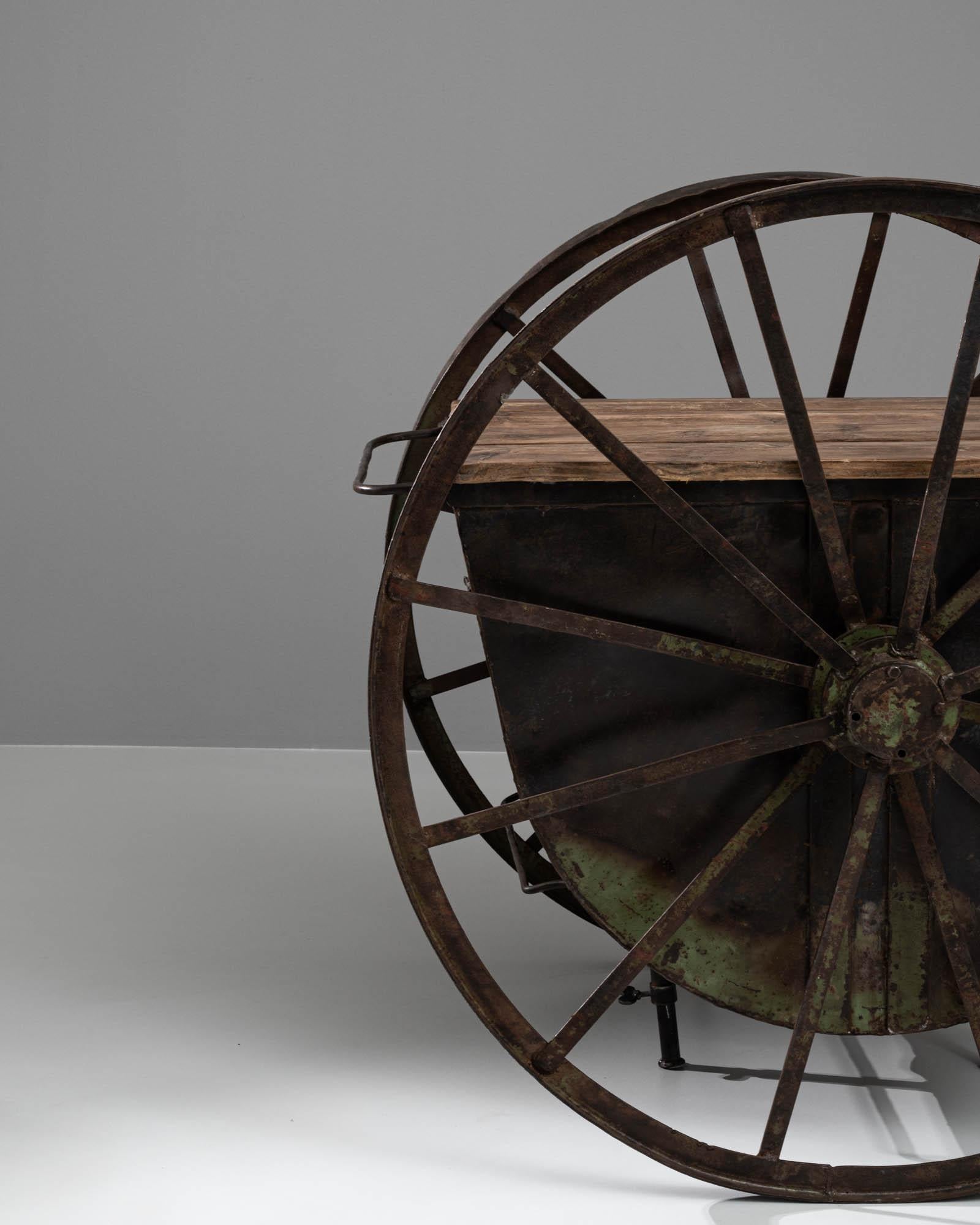 Table de travail industrielle sur roulettes du début du 19e siècle en vente 4