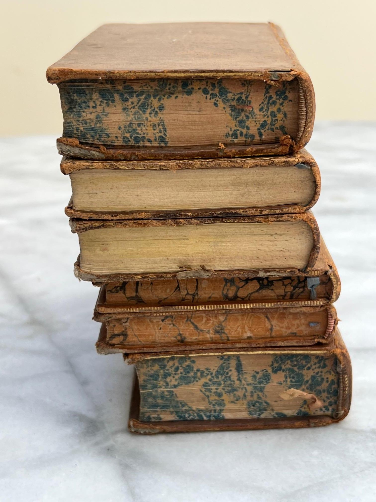 Französische Lederbücher des frühen 19. Jahrhunderts, 6er-Set im Angebot 4