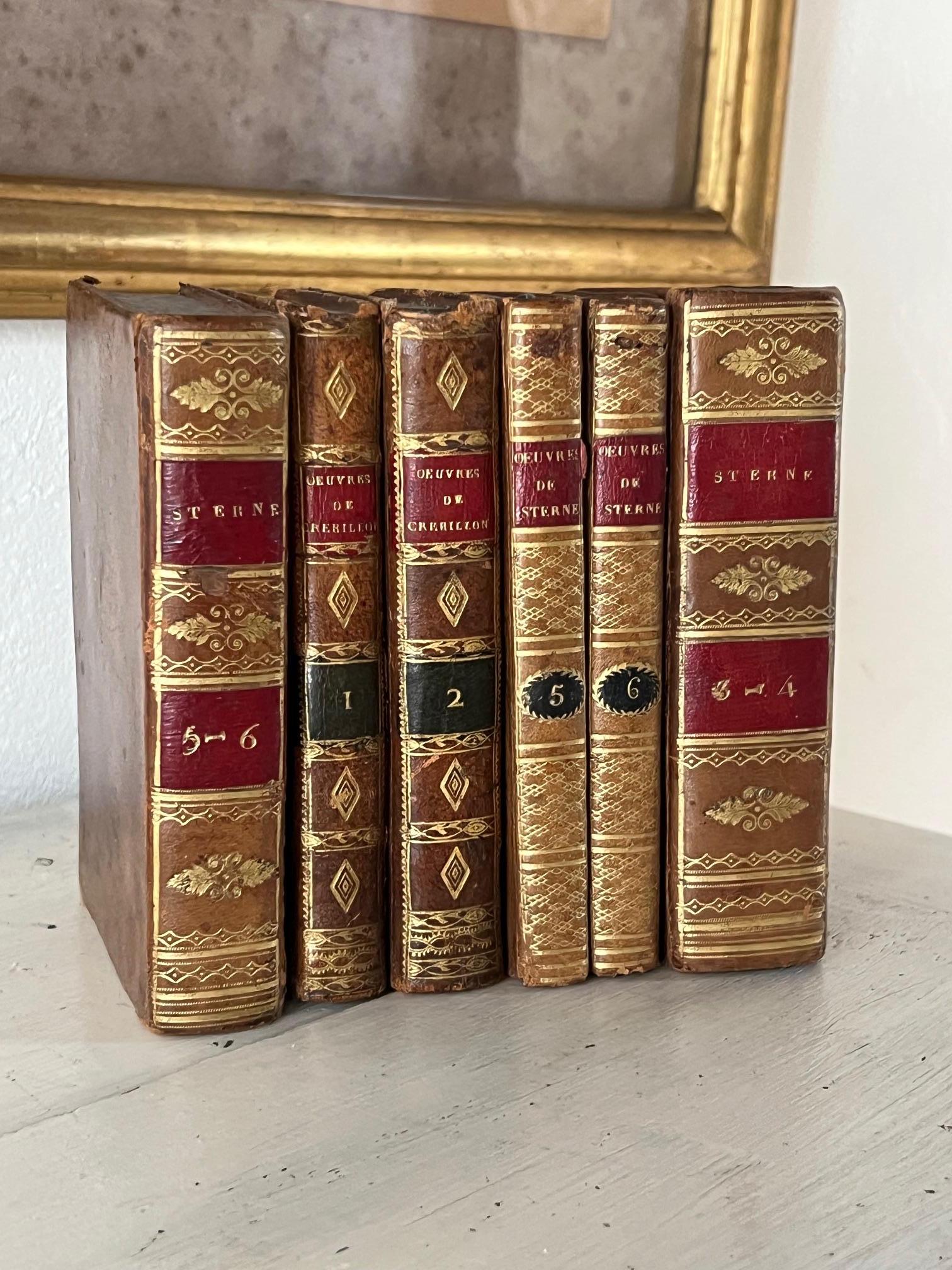 Französische Lederbücher des frühen 19. Jahrhunderts, 6er-Set (Geprägt) im Angebot
