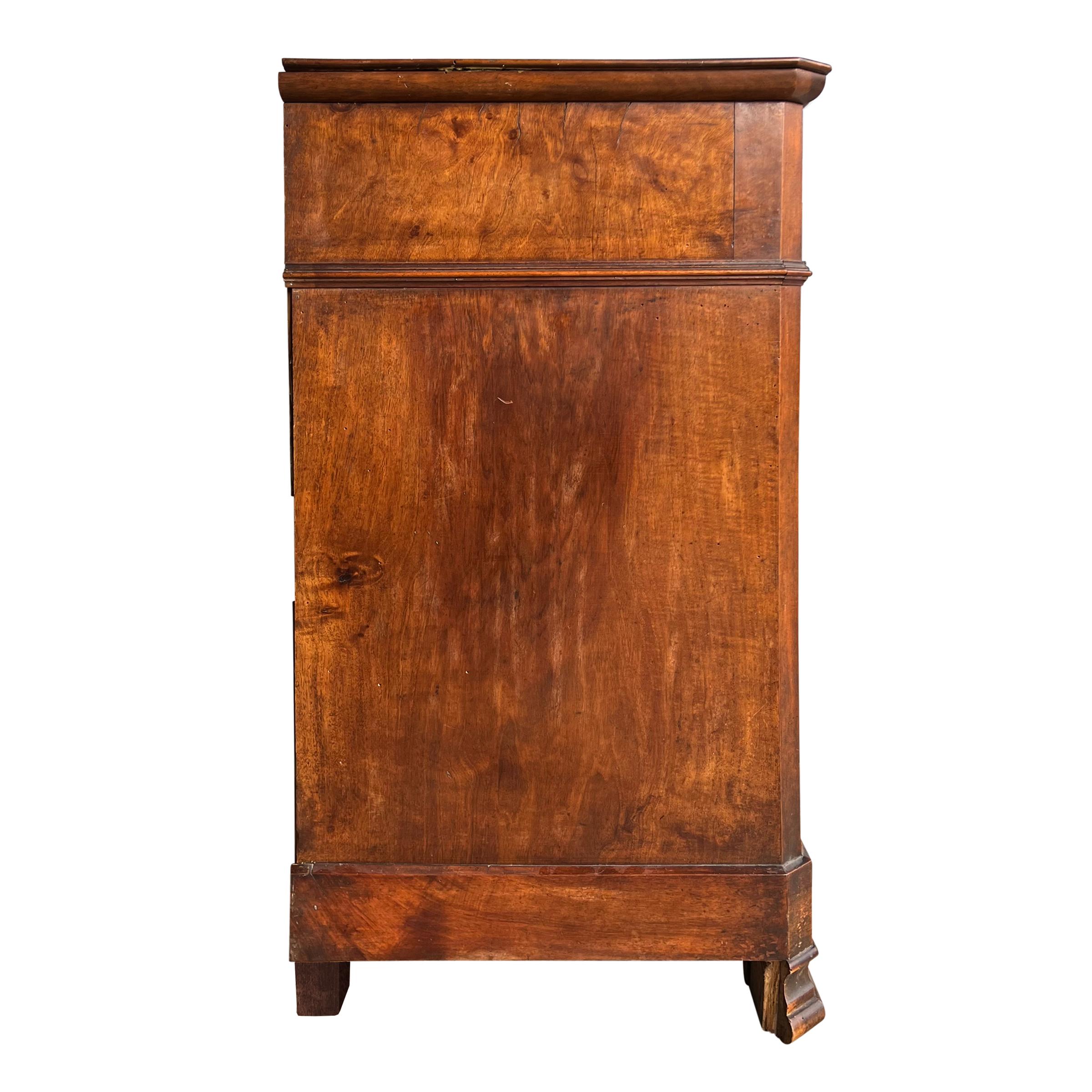 Early 19th Century French Louis Philippe Chest of Drawers 1
