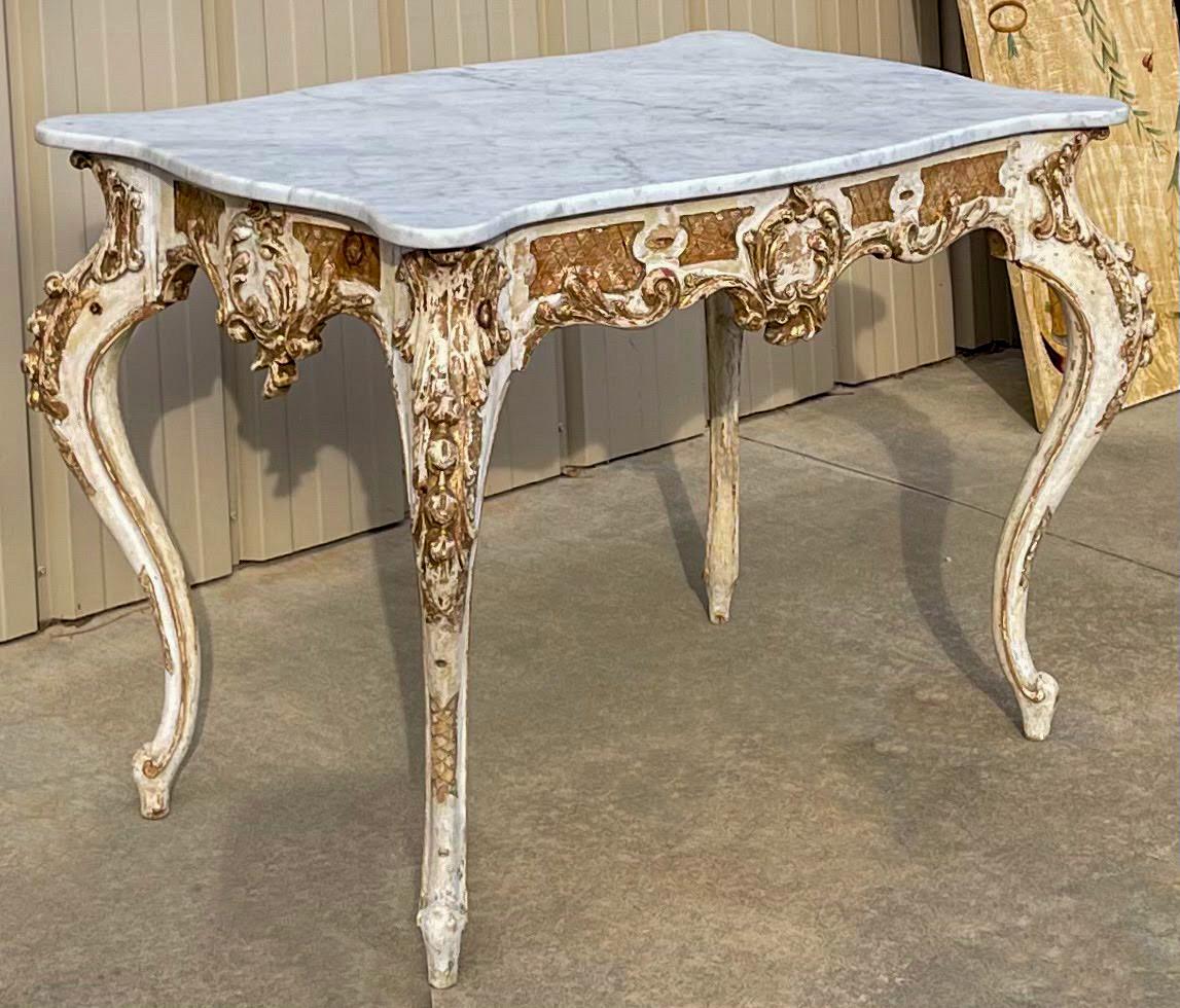 Early 19th Century French Louis XIV Style Carved Marble Top Center / Side Table  In Good Condition For Sale In Kennesaw, GA