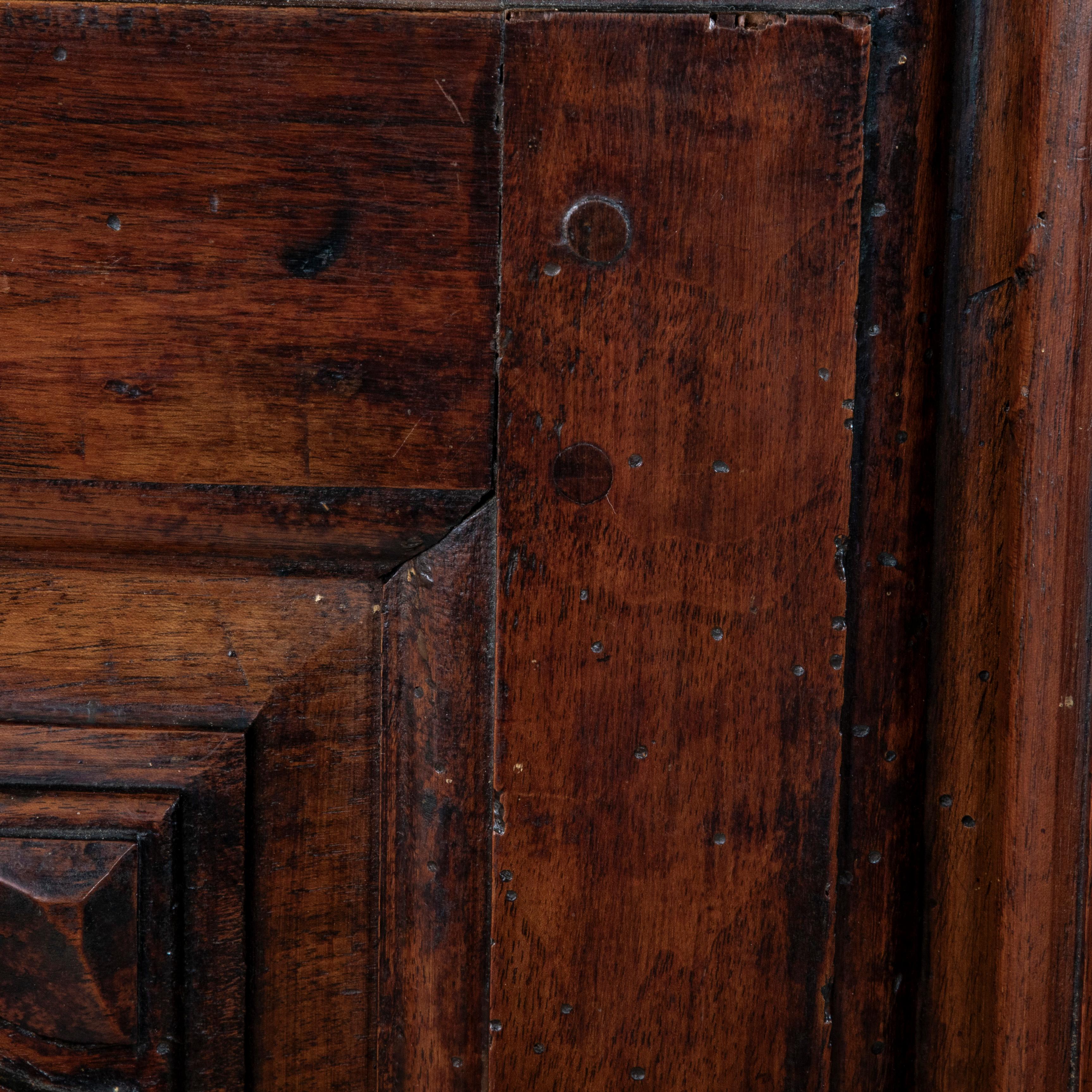 Armoire en noyer de style Louis XIV du début du 19ème siècle en vente 9
