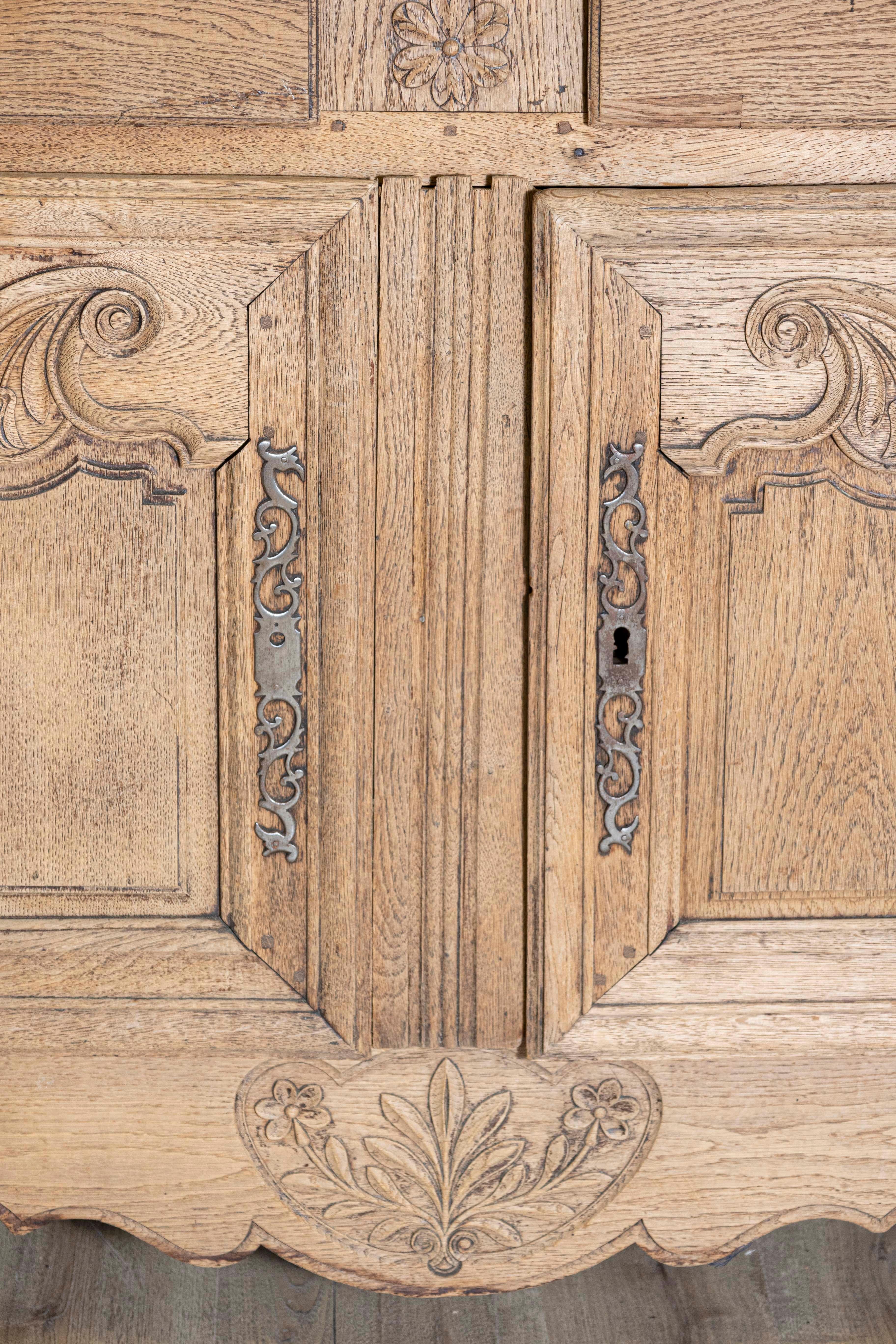 Buffet Deux Corps in stile Luigi XV francese dell'inizio del XIX secolo in vendita 5