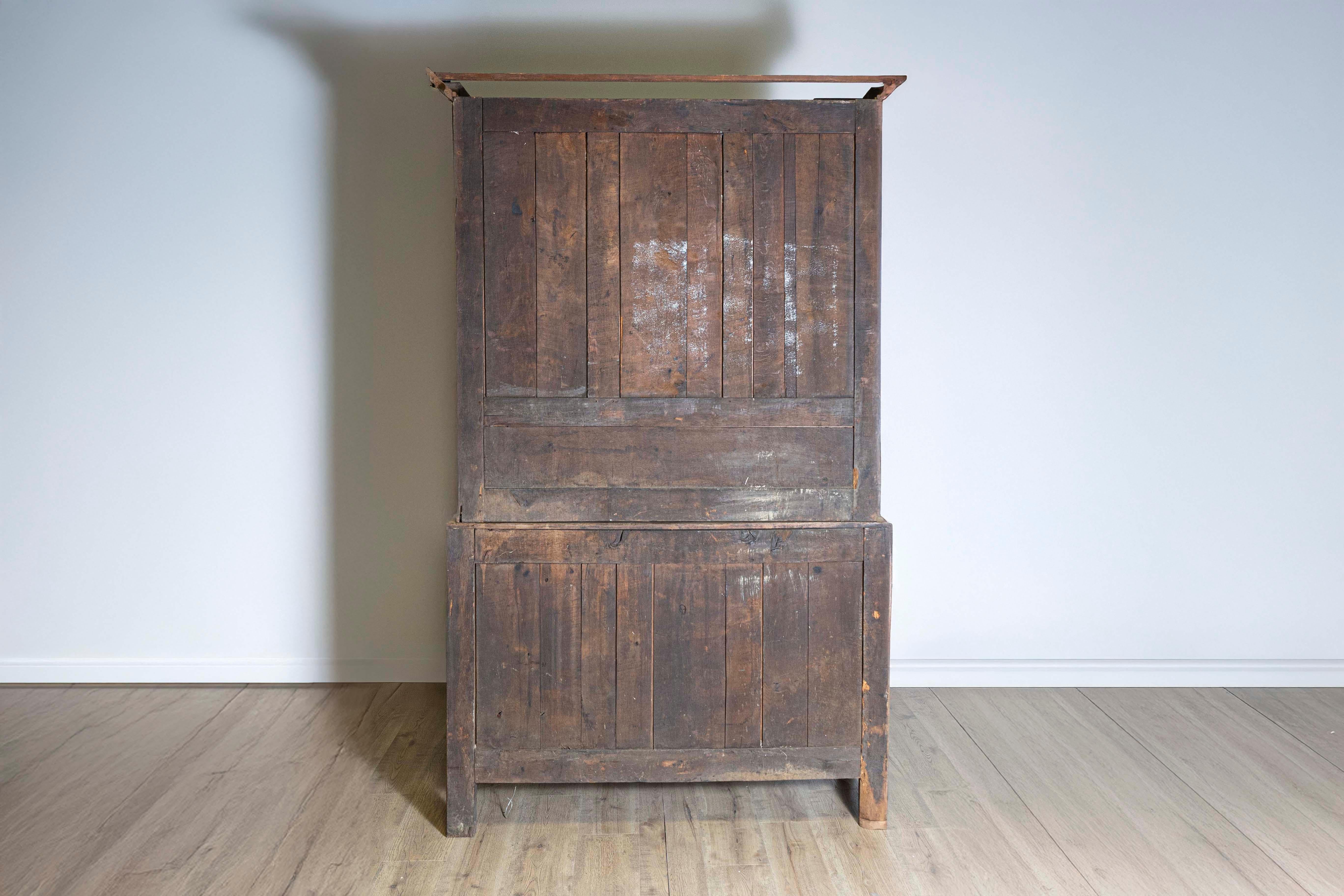 Buffet Deux Corps in stile Luigi XV francese dell'inizio del XIX secolo in vendita 8