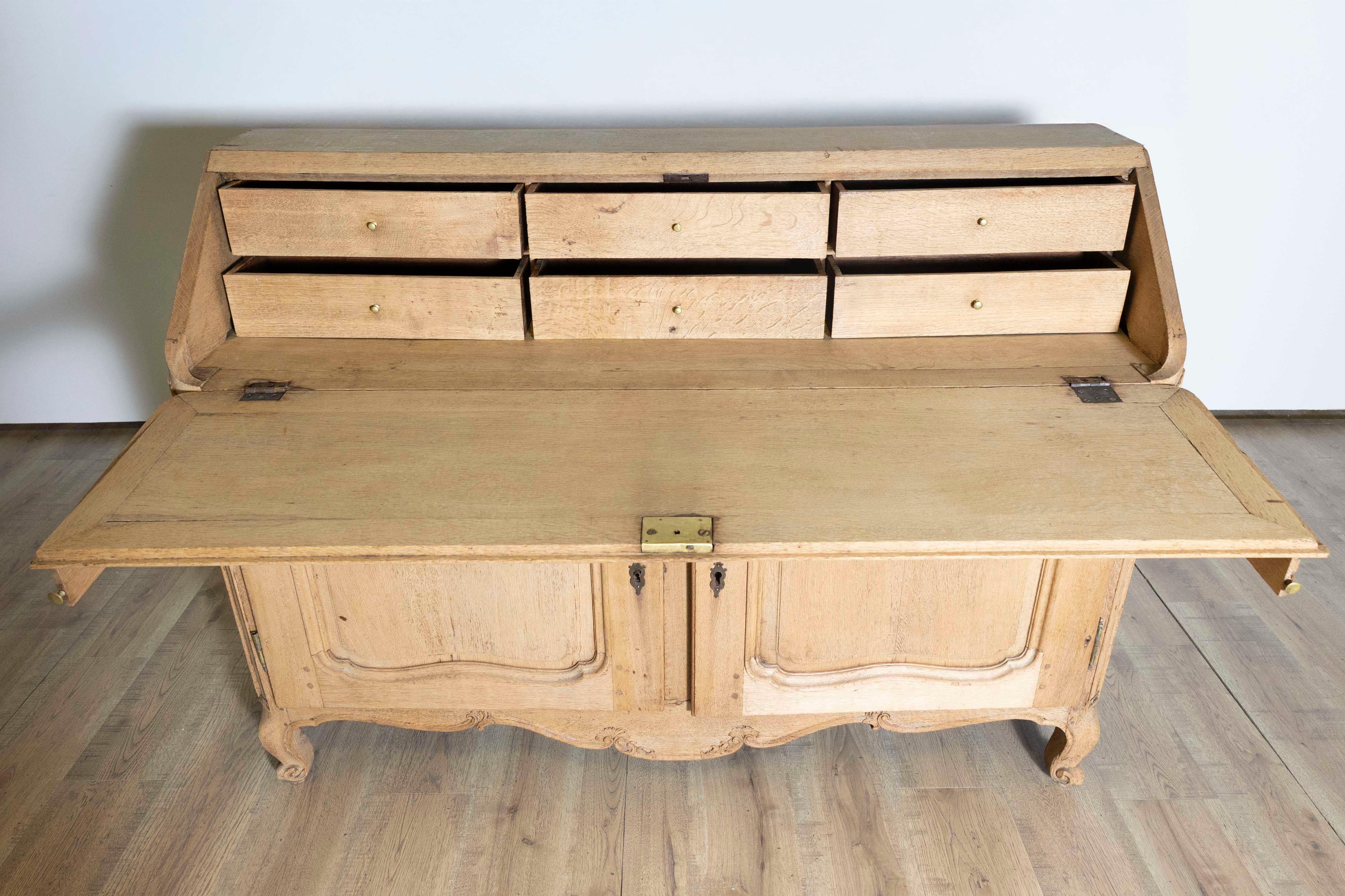 Oak Early 19th Century French Louis XV Style Secretarie For Sale