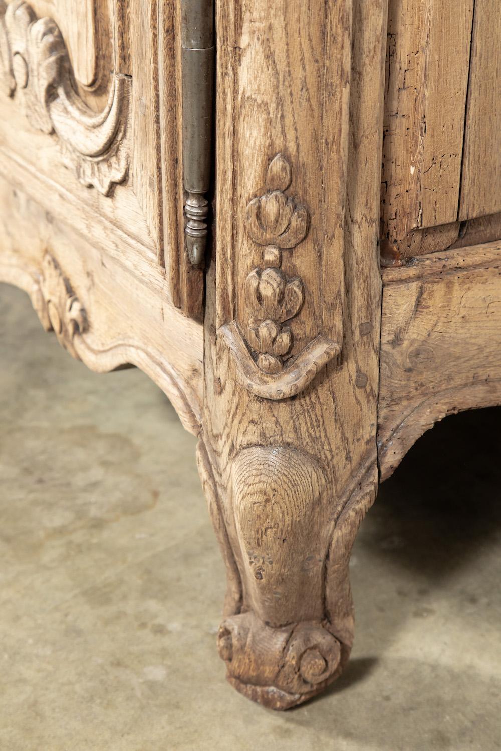 Early 19th Century French Louis XV Washed Oak Buffet Deux Corps 9