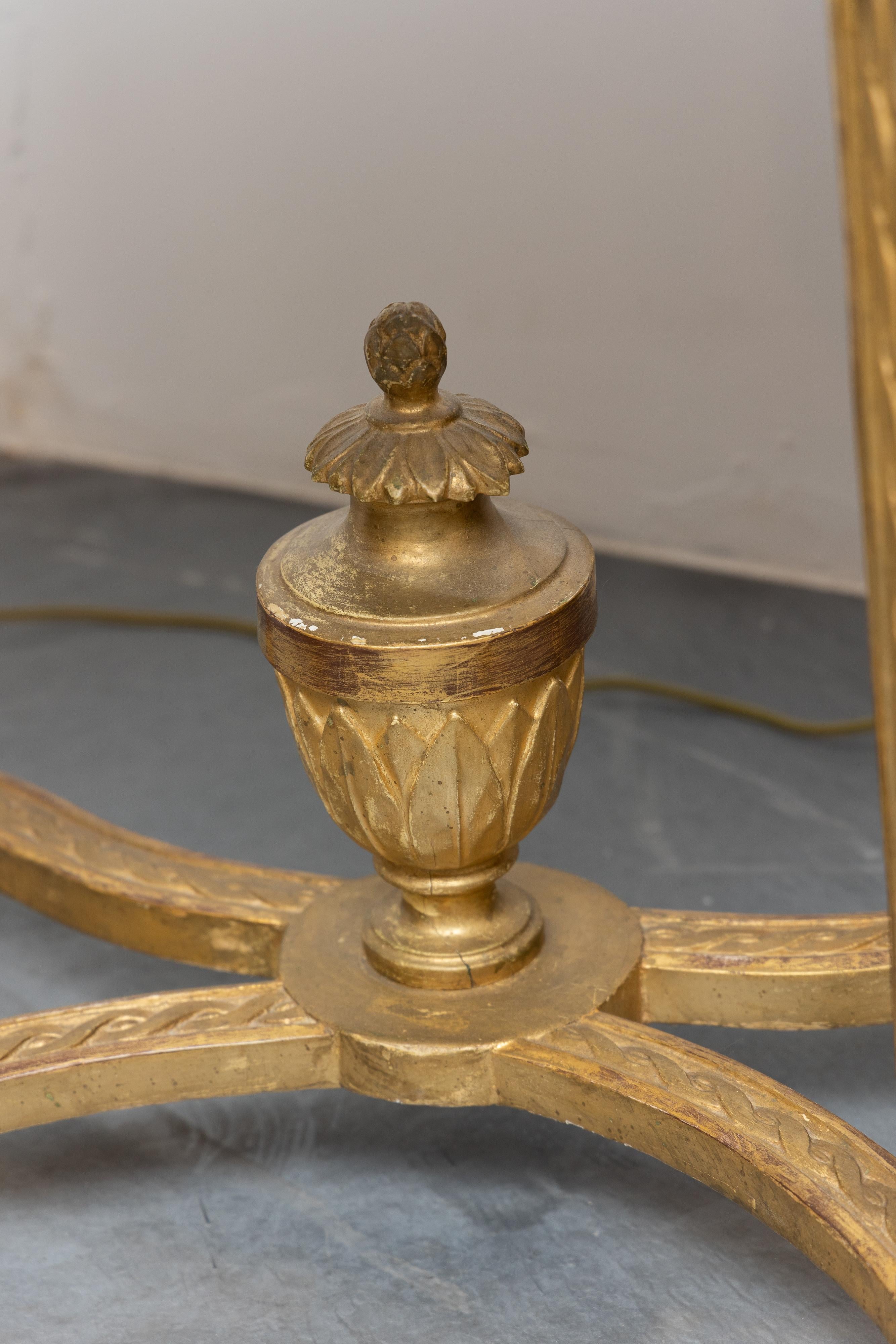 Console en bois doré Louis XVI du début du 19e siècle en vente 1