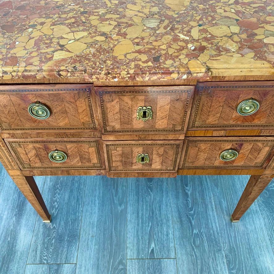 Early 19th Century French Louis XVI Period Commode with Original Marble Top In Good Condition In Uppingham, Rutland