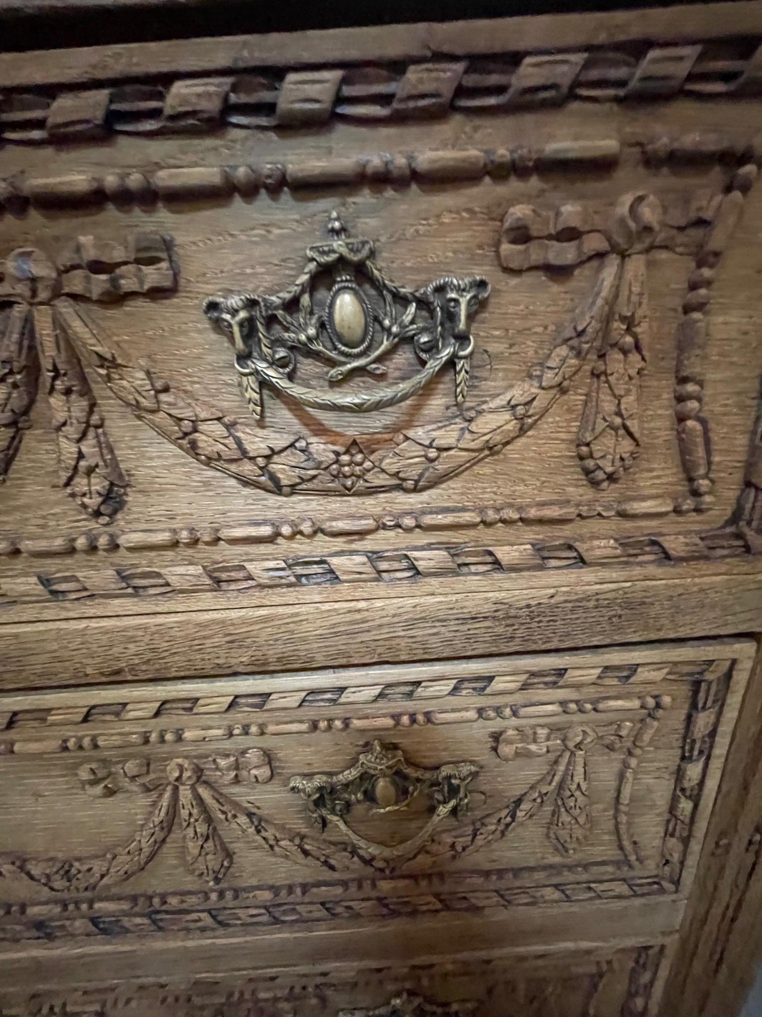 Early 19th Century French Louis XVI Style Bleached Commode In Good Condition In Dallas, TX