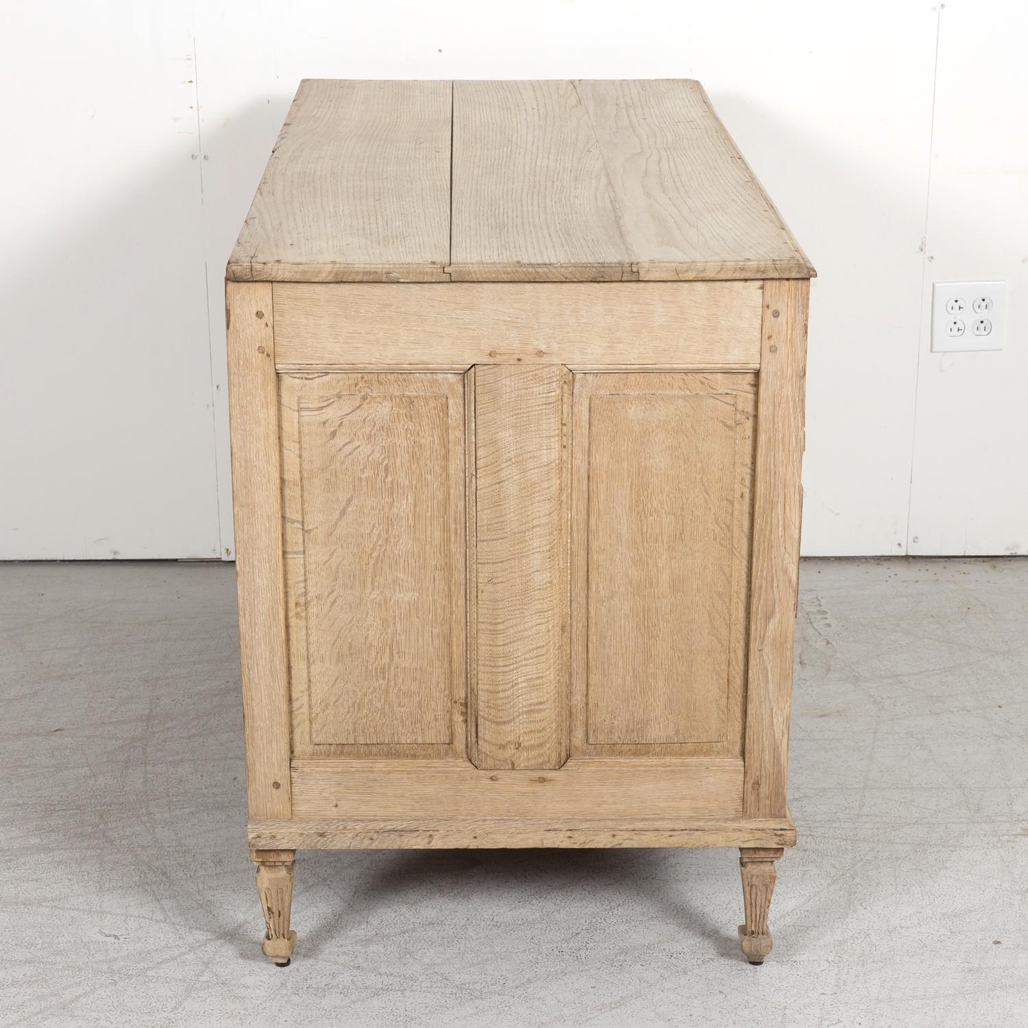 Early 19th Century French Louis XVI Style Bleached Oak Provençal Commode 10