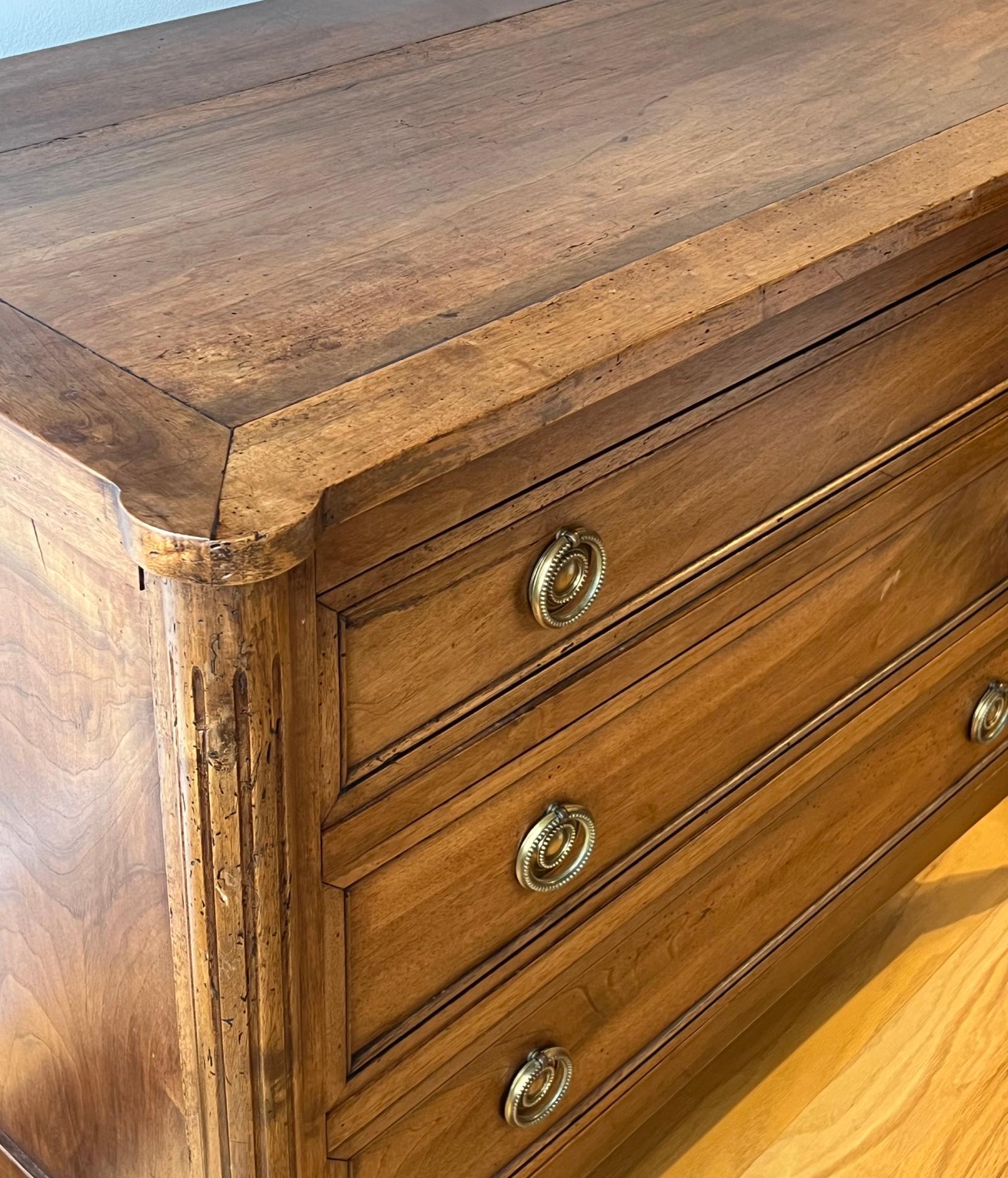 Neoclassical Early 19th Century French Louis XVI Style Walnut Three-Drawer Commode For Sale