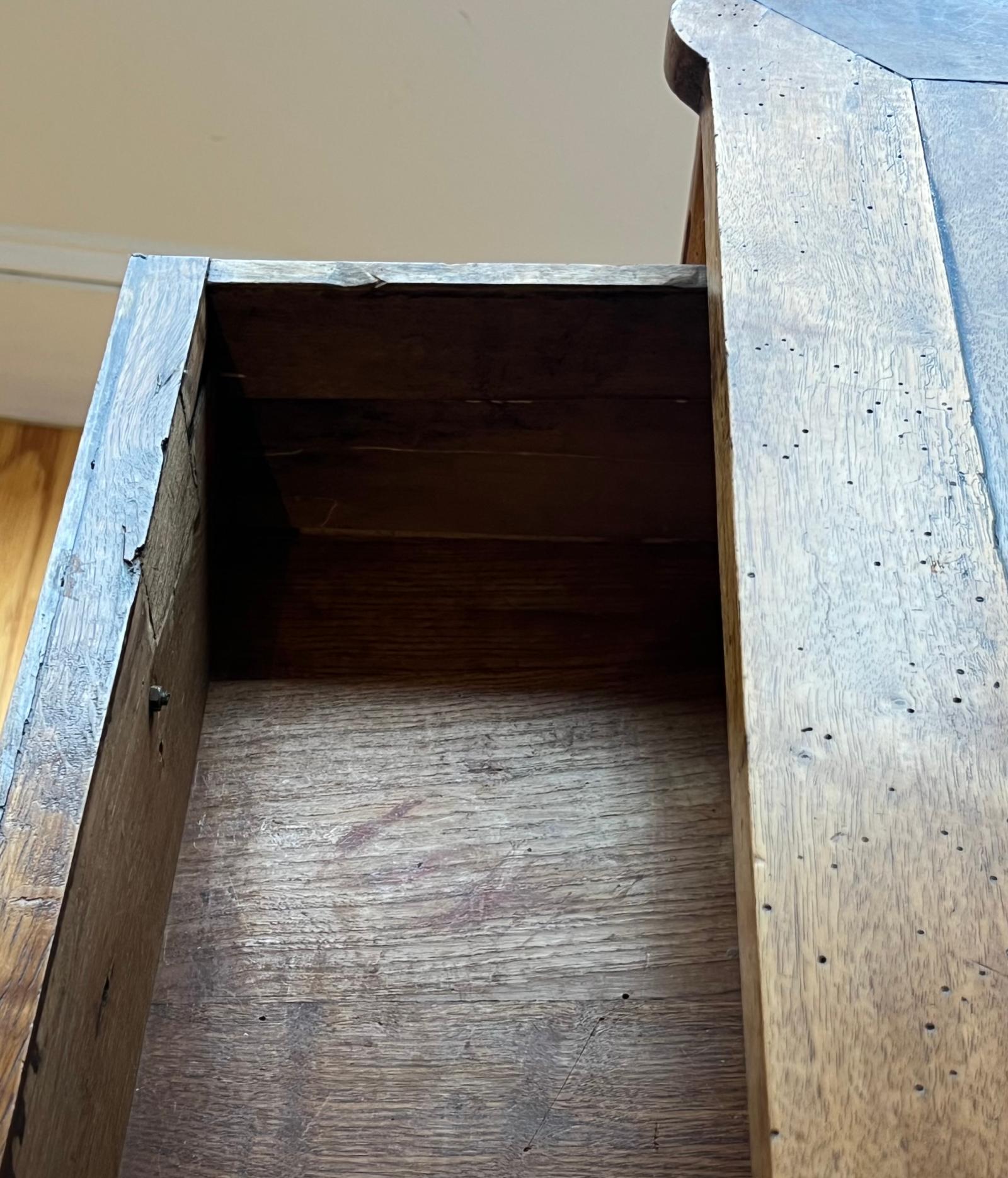 Brass Early 19th Century French Louis XVI Style Walnut Three-Drawer Commode For Sale