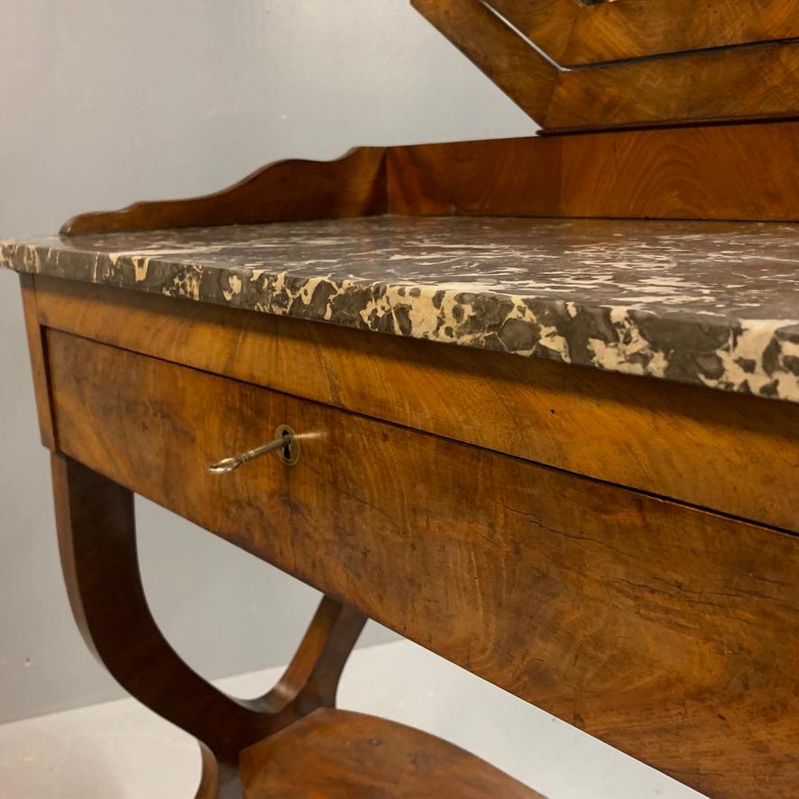 Early 19th Century French Mahogany and Marble-Top Dressing Table with a Drawer 1