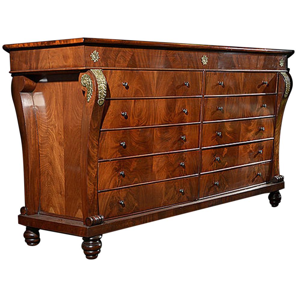 Early 19th Century French Mahogany Chest of Ten Drawers For Sale