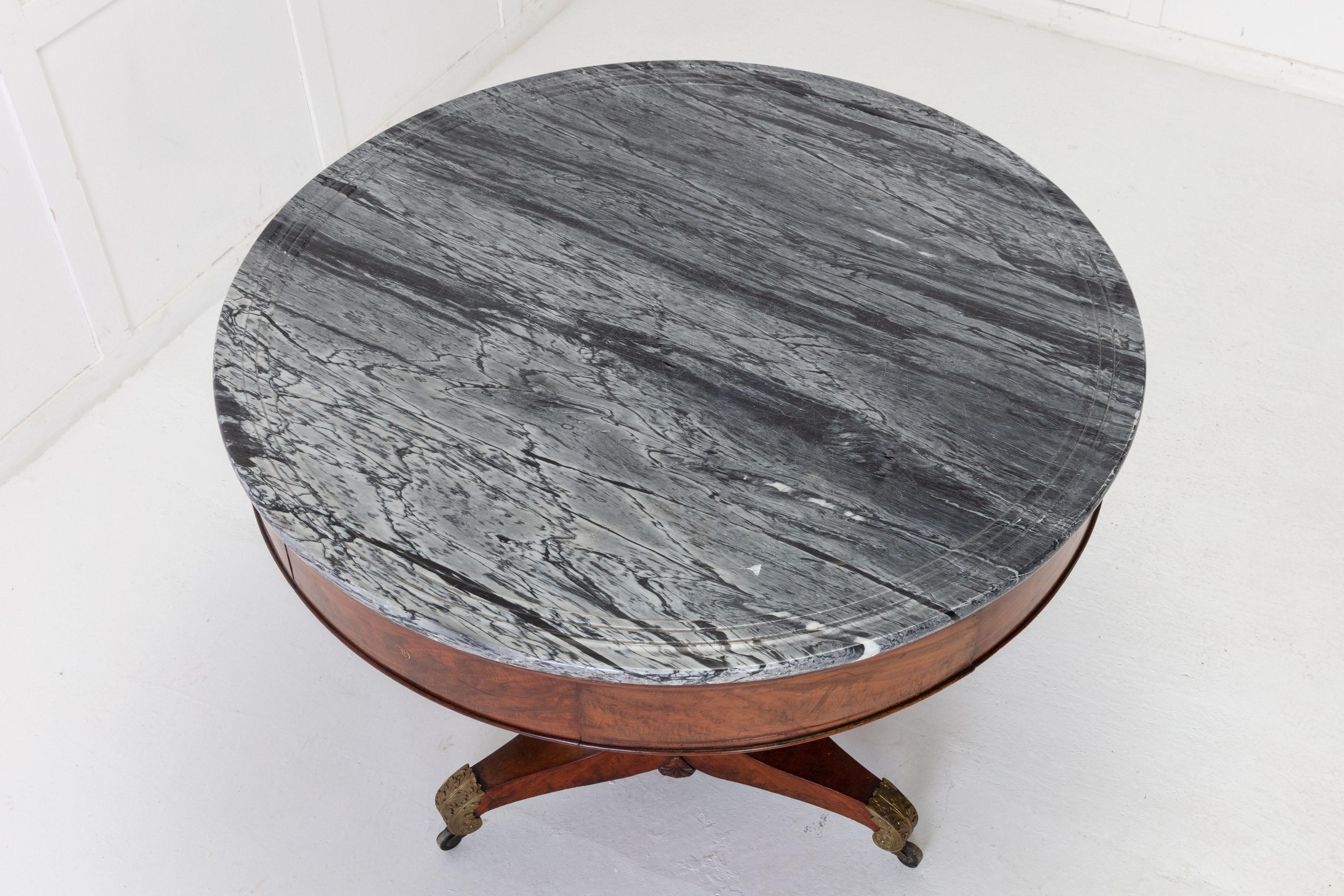 Early 19th Century French Mahogany Circular Table with Marble Top 3