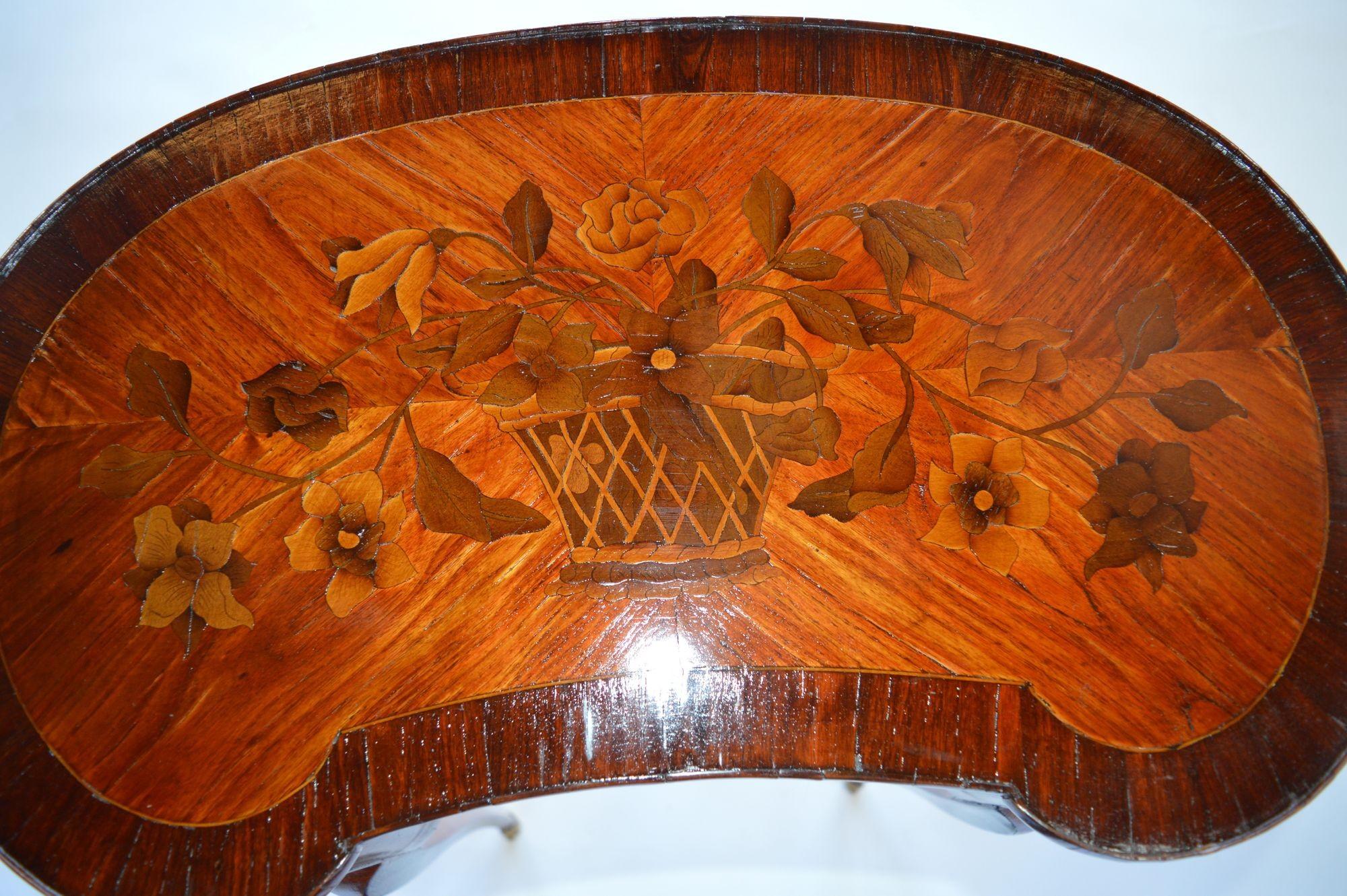 Early 19th Century French Marquetry Occasional Table For Sale 3