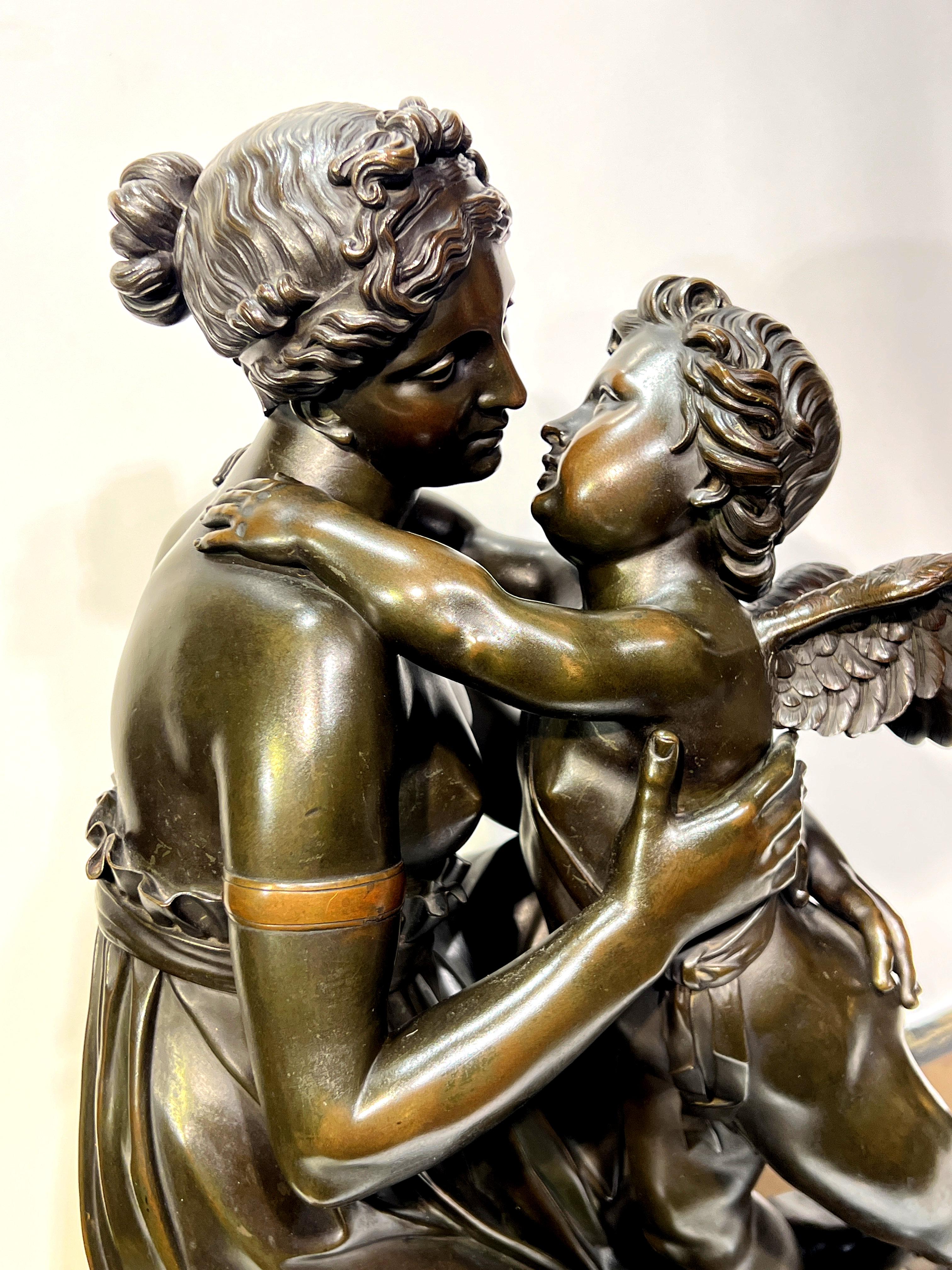 Early 19th Century French neoclassical Bronze Sculpture of Venus and Cupid In condizioni buone in vendita a New York, NY
