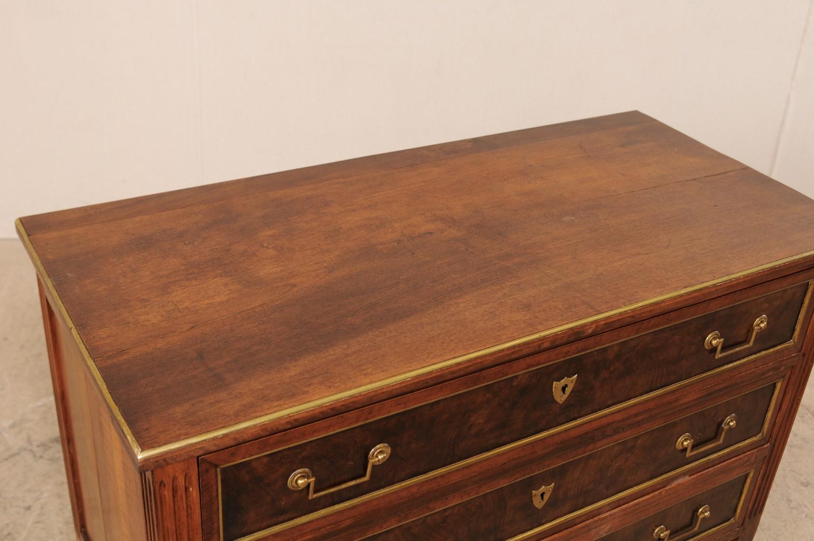 Early 19th Century French Neoclassical Wood Chest of Drawers In Good Condition In Atlanta, GA