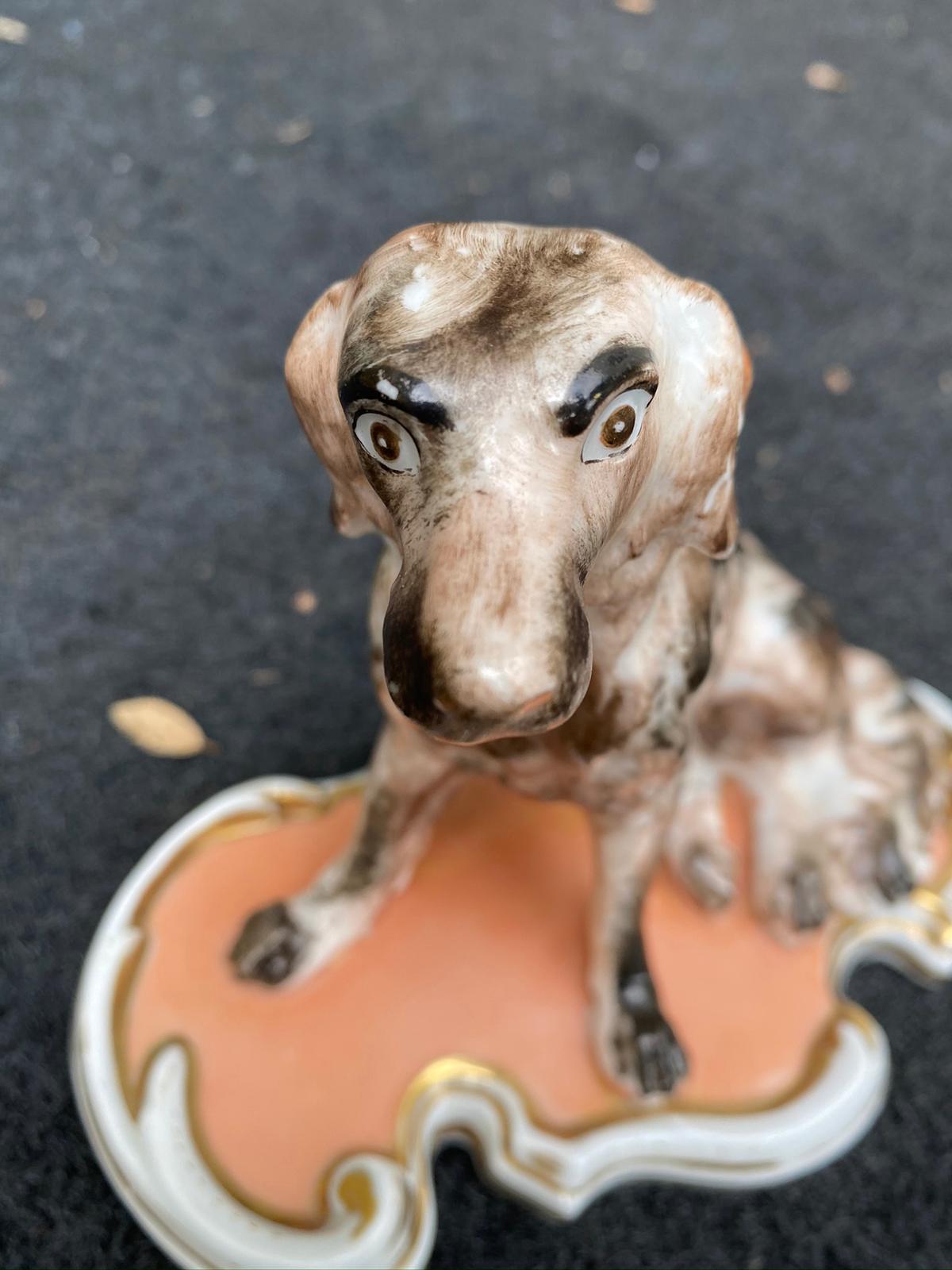 Early 19th Century French Old Paris Porcelain Seated Dog For Sale 2