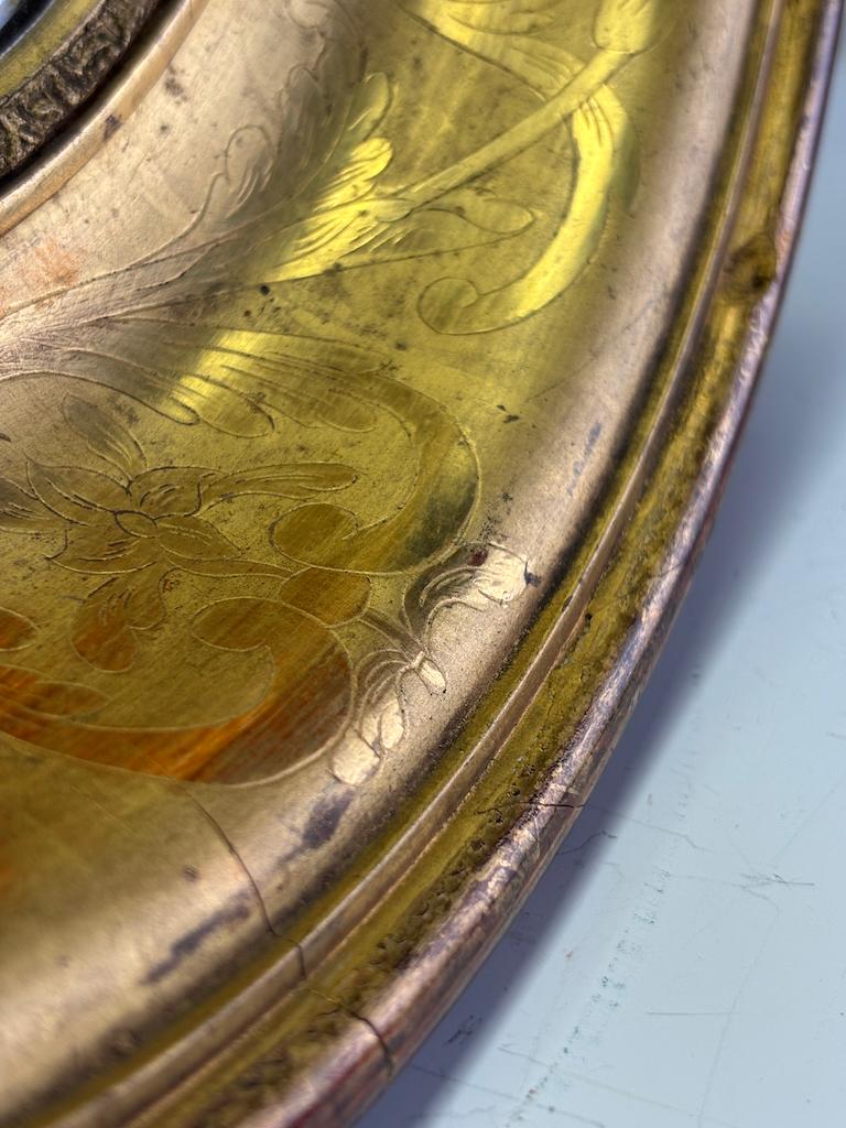 Cadre de miroir ovale en bois doré du début du 19e siècle (Restauration/Louis Philipp) en vente 3