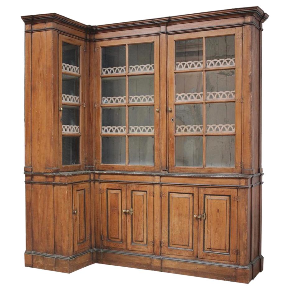 Early 19th Century French Painted Country, Corner Display Cabinet For Sale