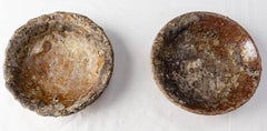 Paire de plats en terre cuite émaillée du début du 19ème siècle