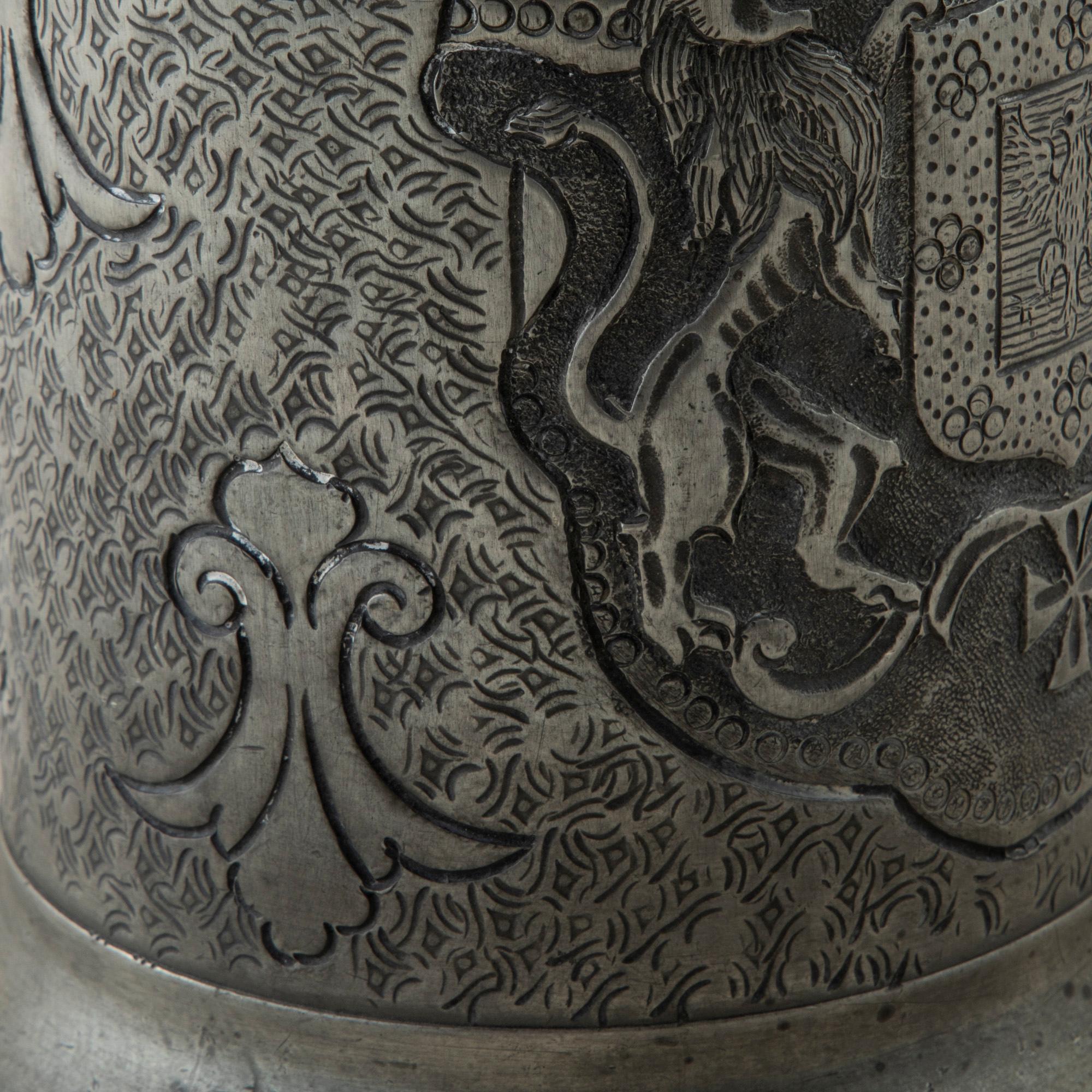 Early 19th Century French Pewter Tankard with Coat of Arms, Dated 1806 9