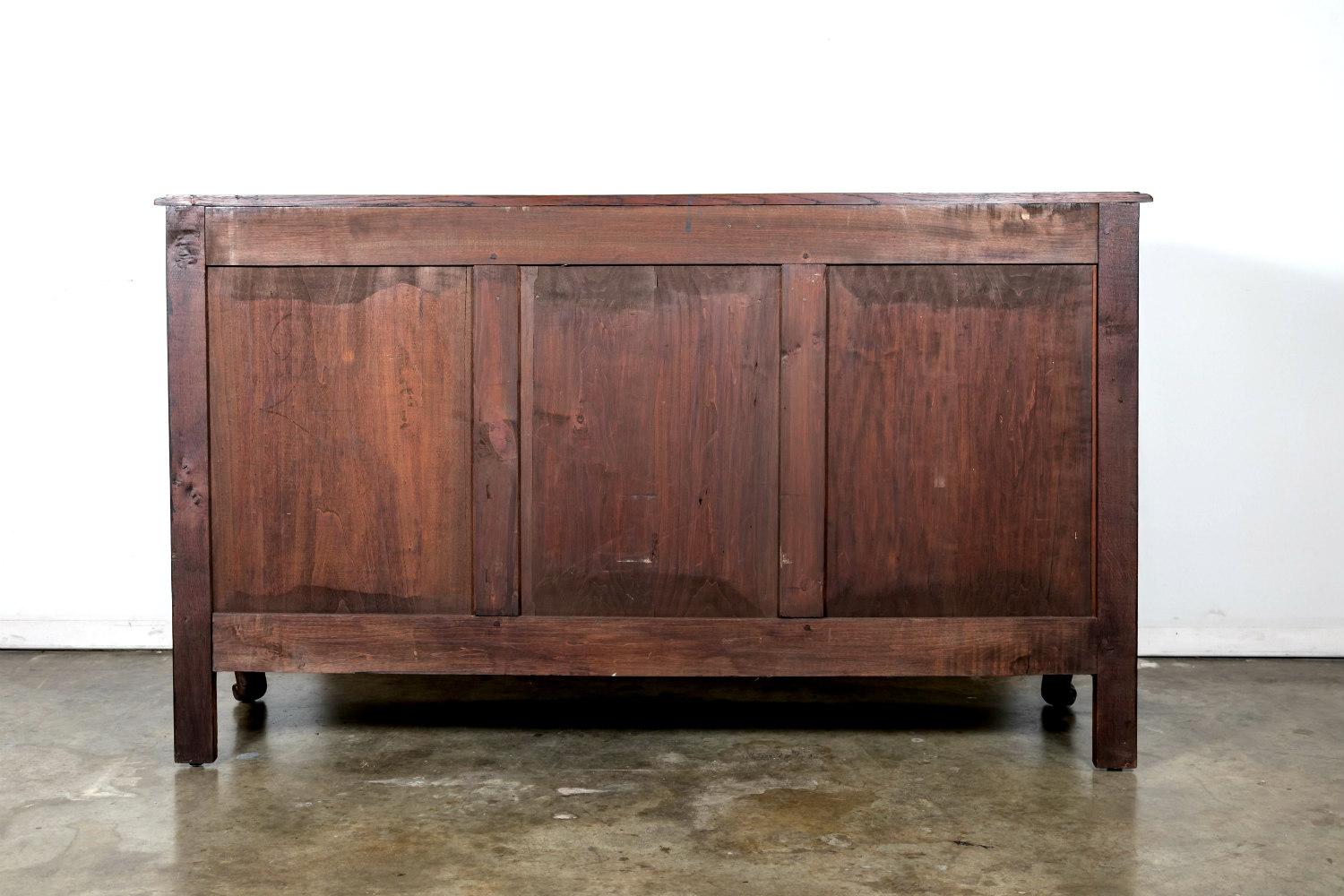 Early 19th Century French Provencal Louis XV Style Oak Enfilade 11