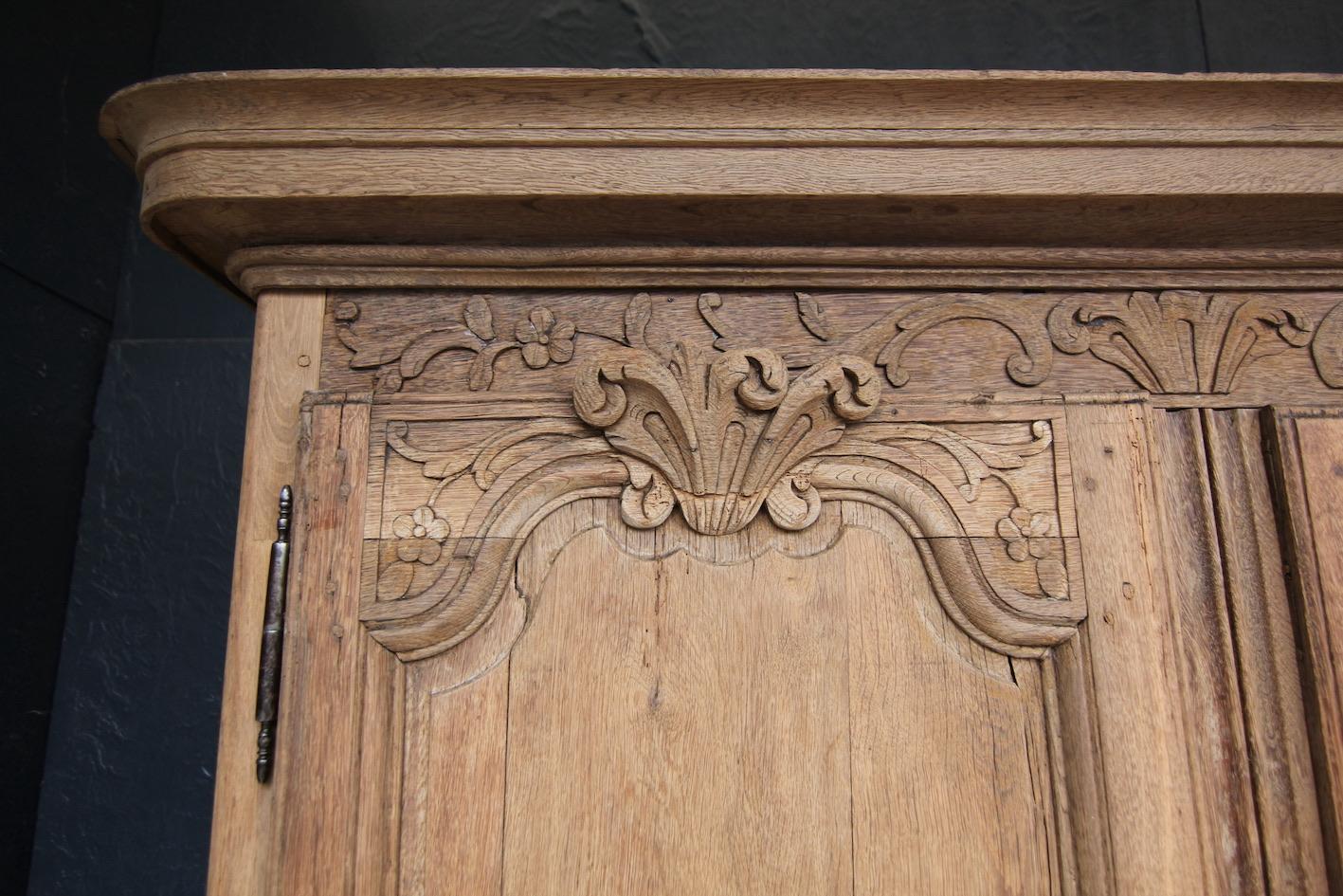 Early 19th Century French Provincial Armoire in Stripped Oak 7