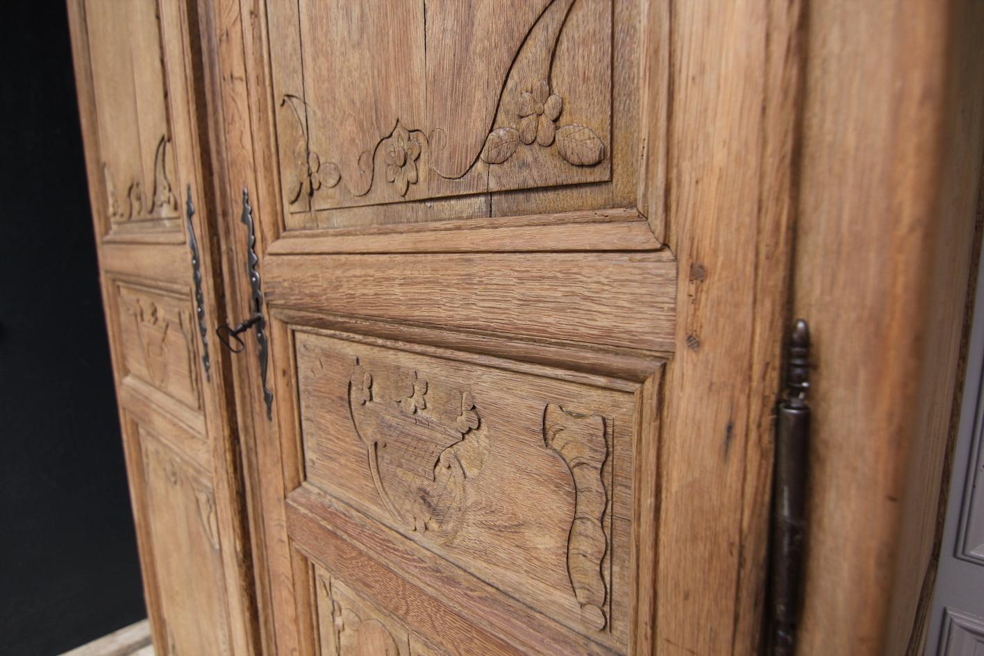 Early 19th Century French Provincial Armoire in Stripped Oak 10