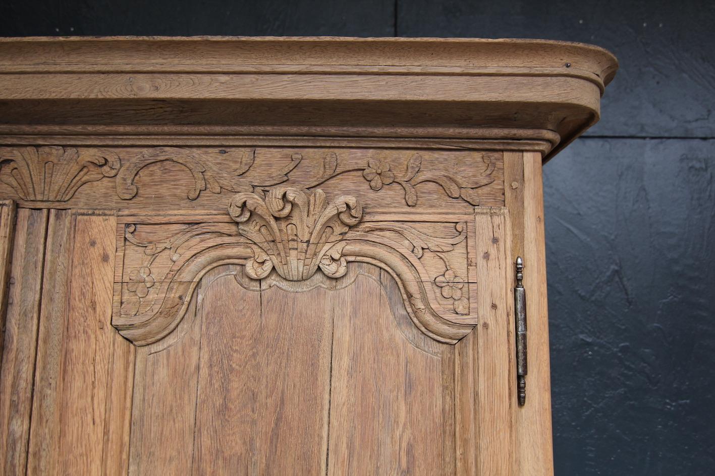 Early 19th Century French Provincial Armoire in Stripped Oak 6