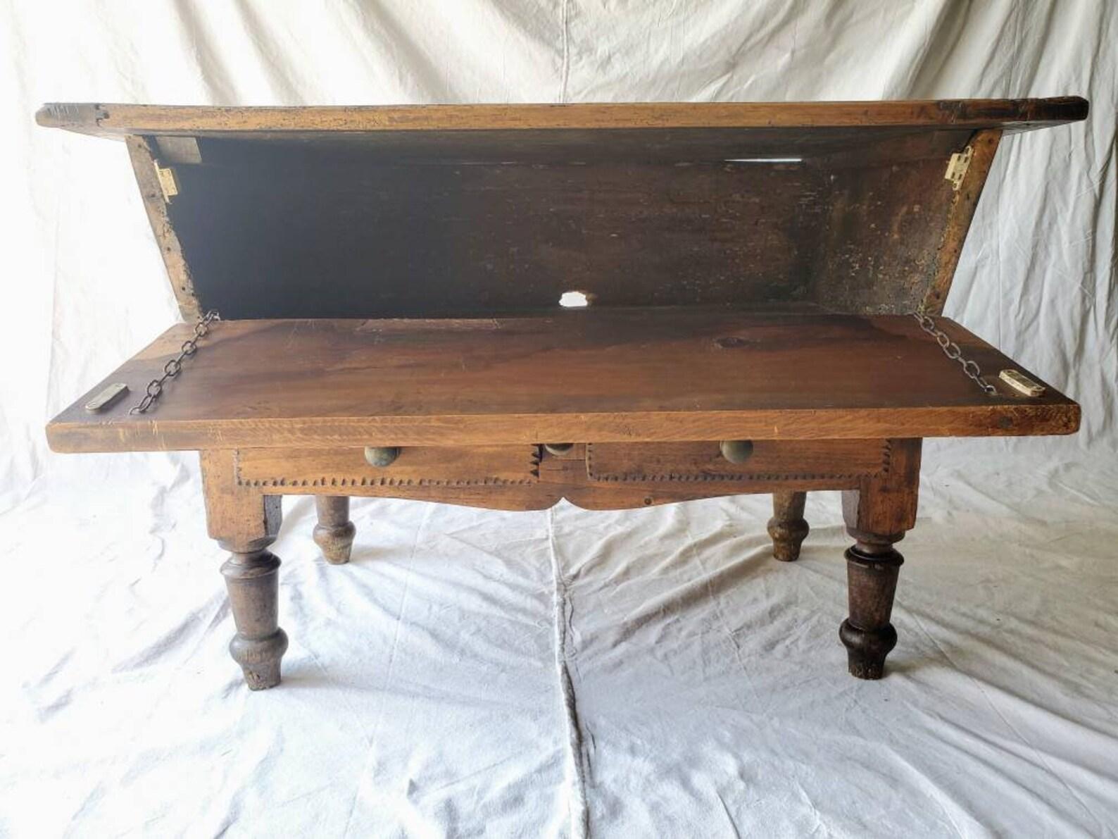 Early 19th Century French Provincial Boulangerie Bin on Carved Stand In Good Condition In Forney, TX