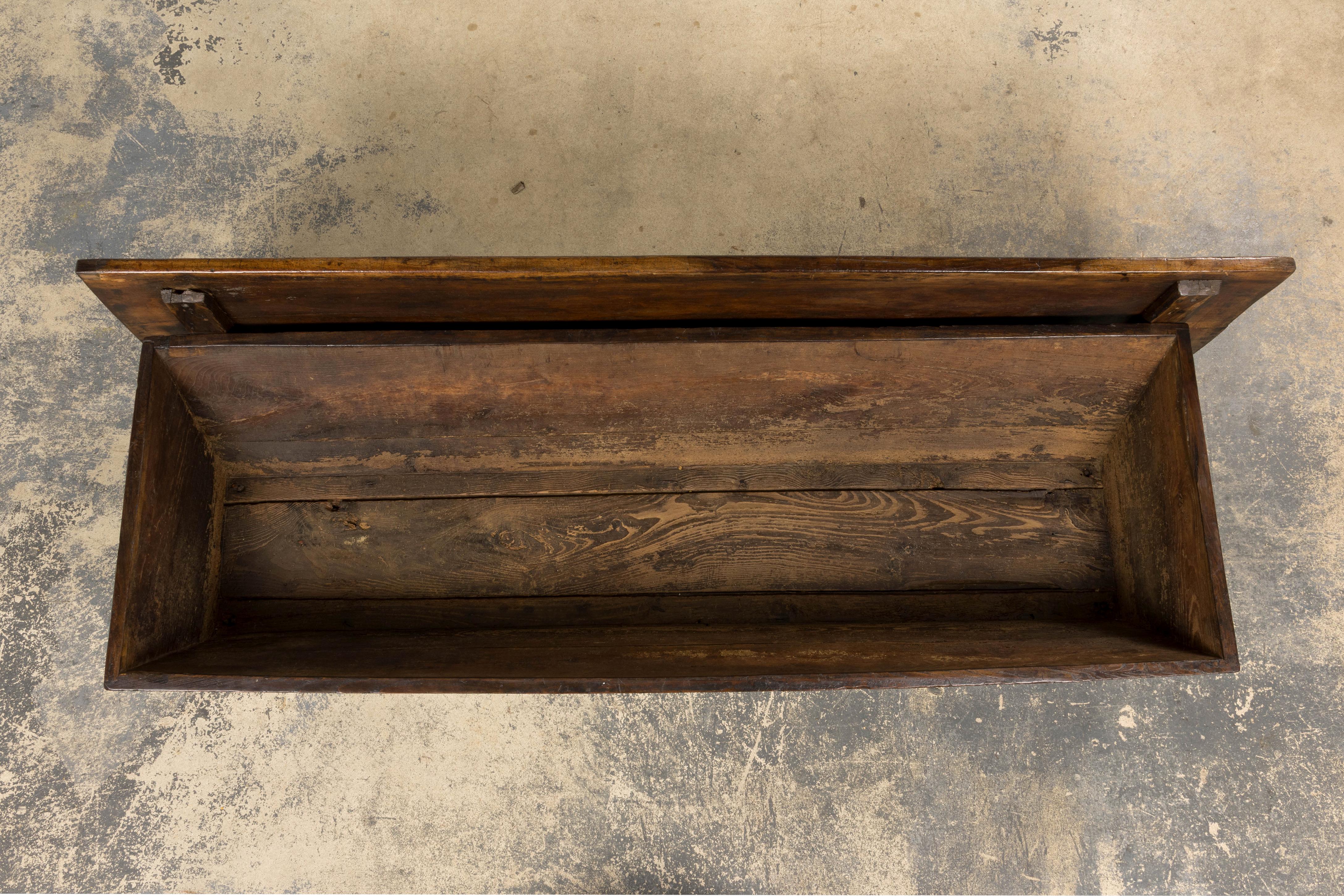 Early 19th Century French Provincial Dough Bin Coffee Table For Sale 3