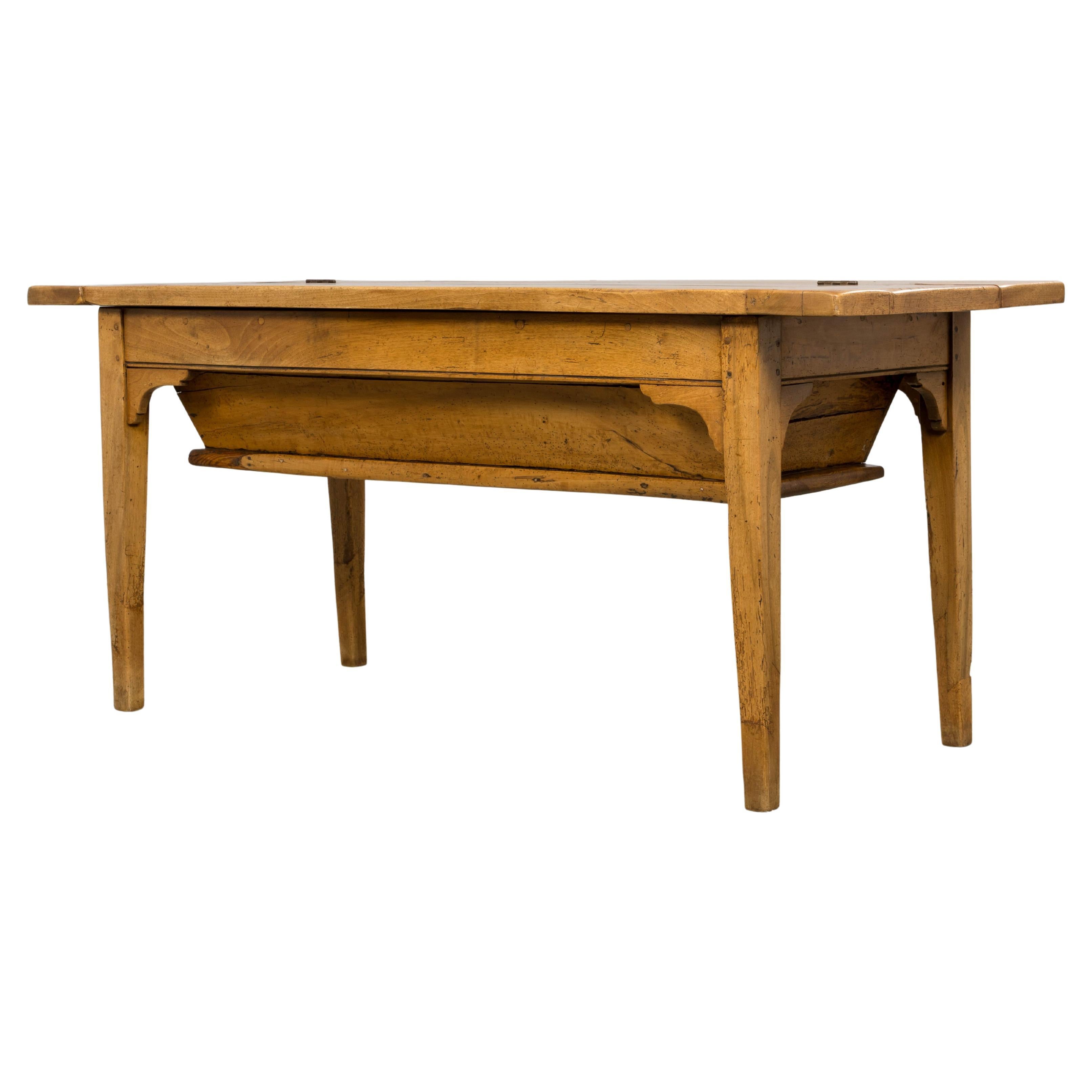 Table à pâtisserie en bois de fruitier de style provincial français du début du 19e siècle en vente