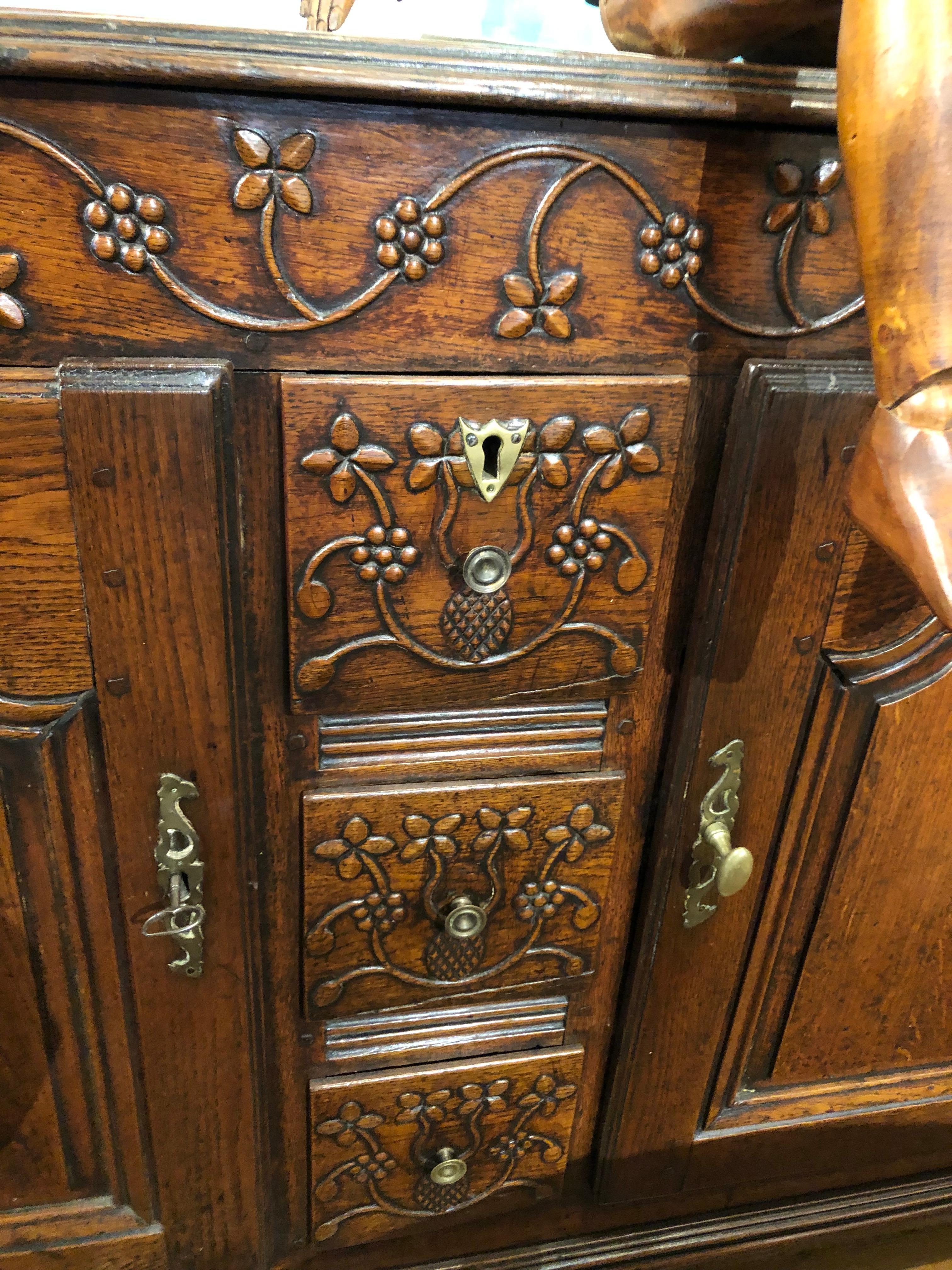 Early 19th Century French Provincial Louis XV Style Buffet In Excellent Condition In Middleburg, VA